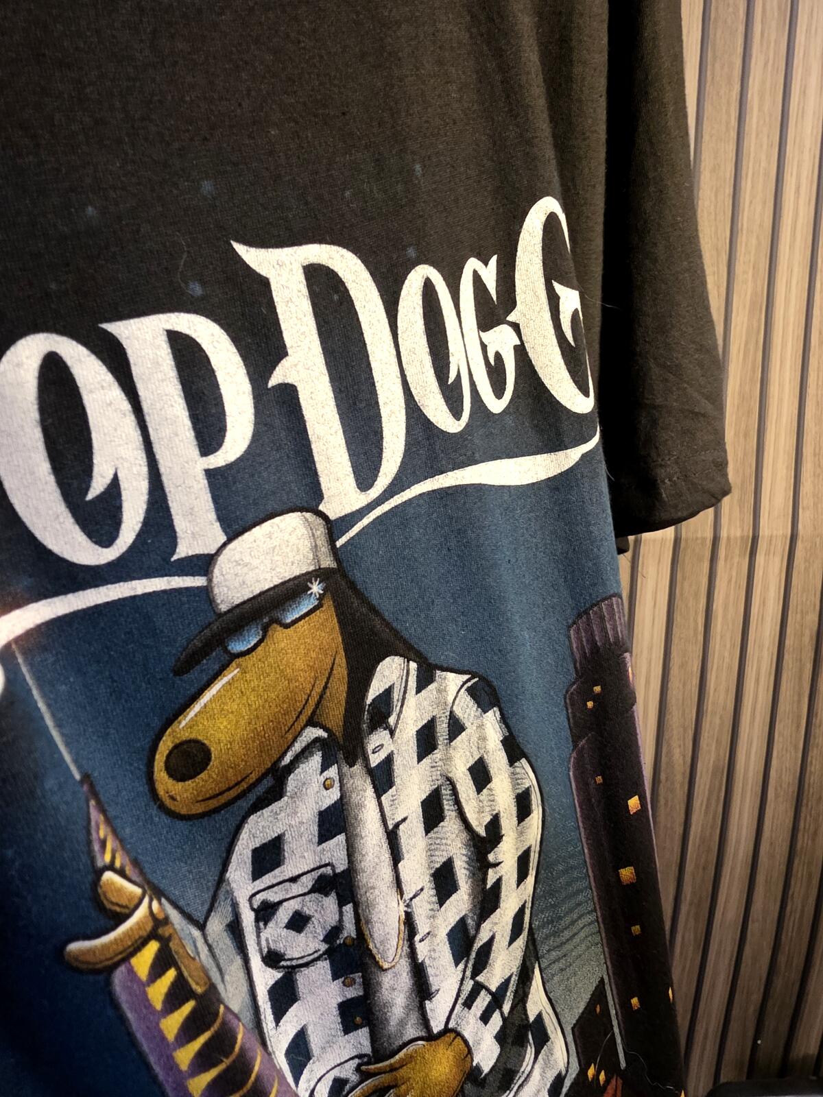 Joe Cool Snoop Dogg Graphic Black T-Shirt Size Regular Large