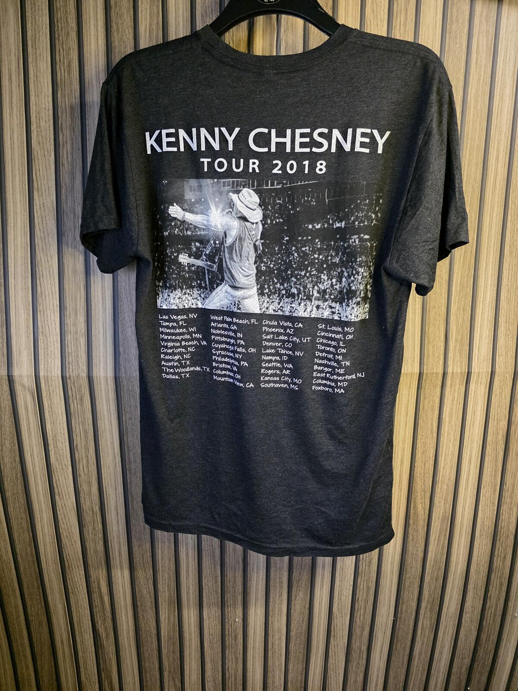 Kenny Chesney Trip Around The Sun Tour 2018 Graphic T-Shirt Black Large