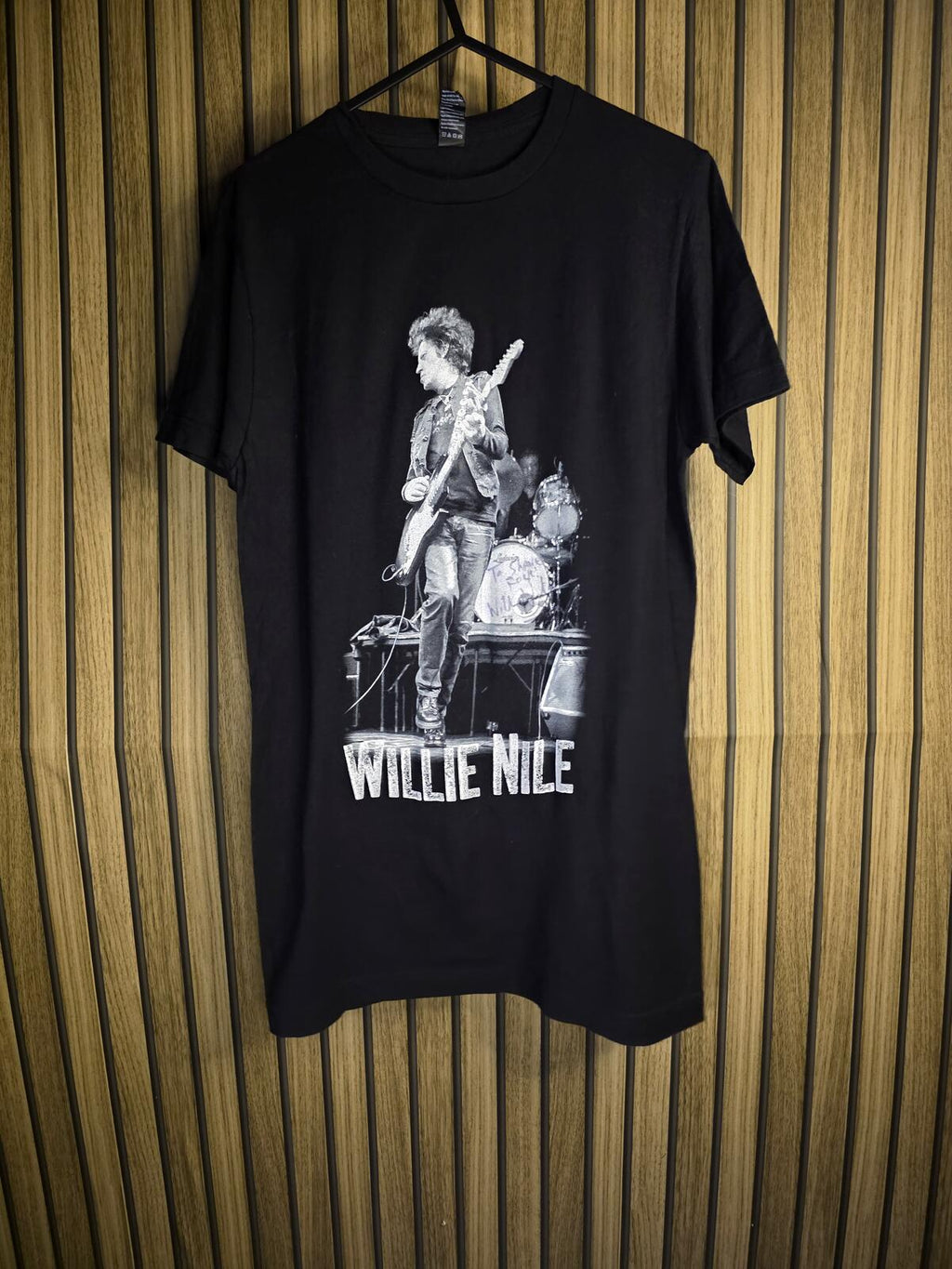 SIGNED RARE Willie Nile Black Graphic T-Shirt Band Print Size Small