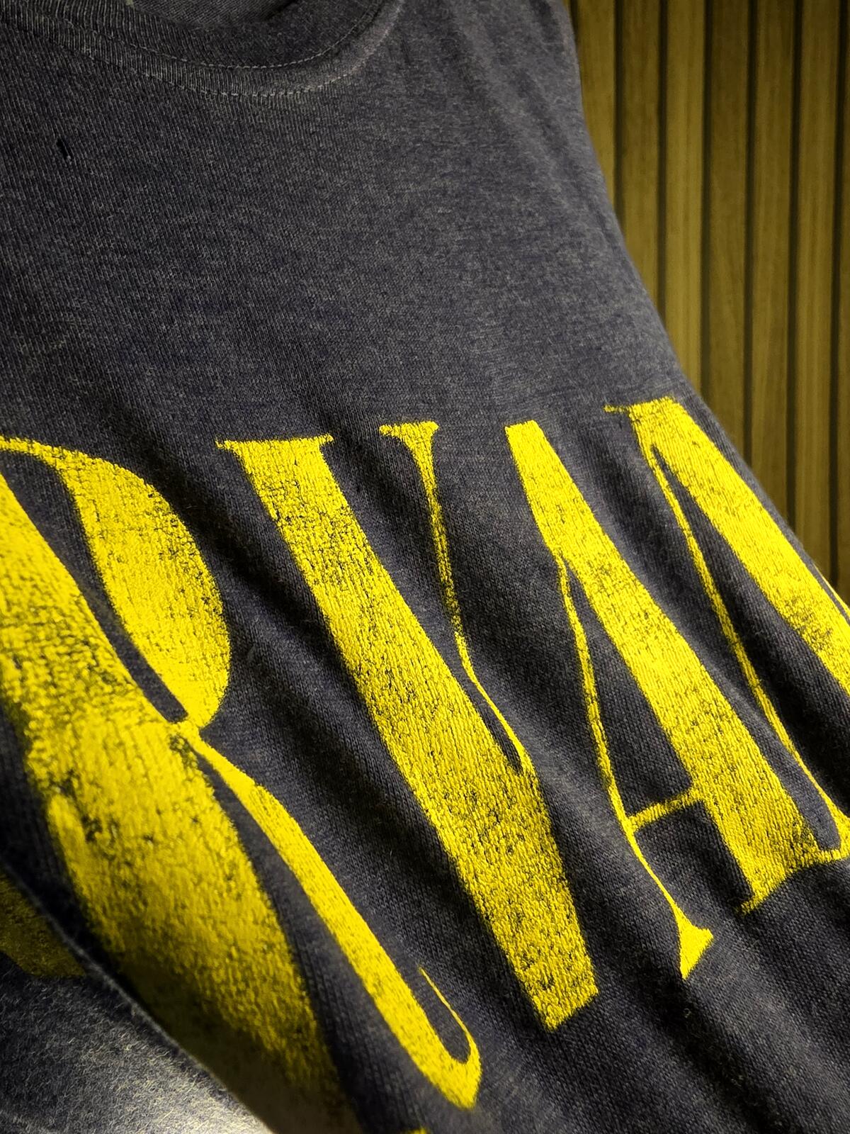 Nirvana Band T-Shirt Yellow Print on Navy Blue Size L