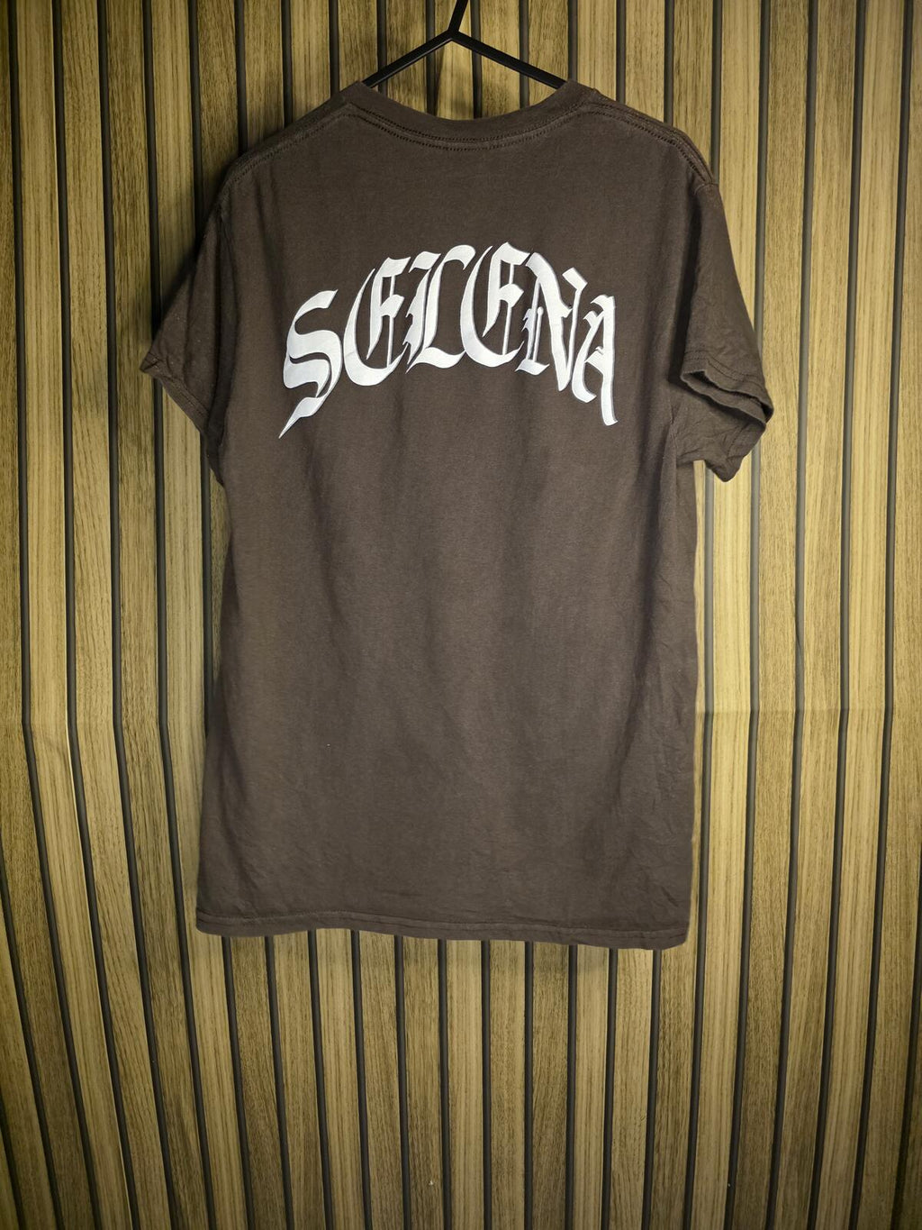 Selena Amor Prohibido Graphic T-Shirt Brown Small