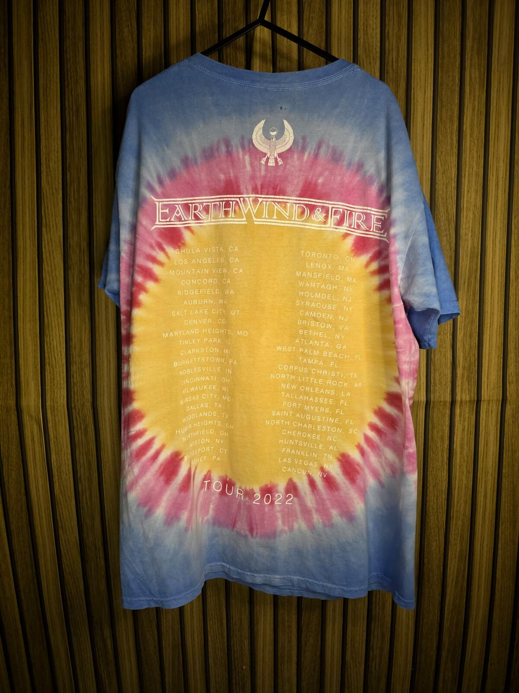 Earth Wind & Fire Tour 2022 Tie-Dye T-Shirt Blue Pink Yellow Size L