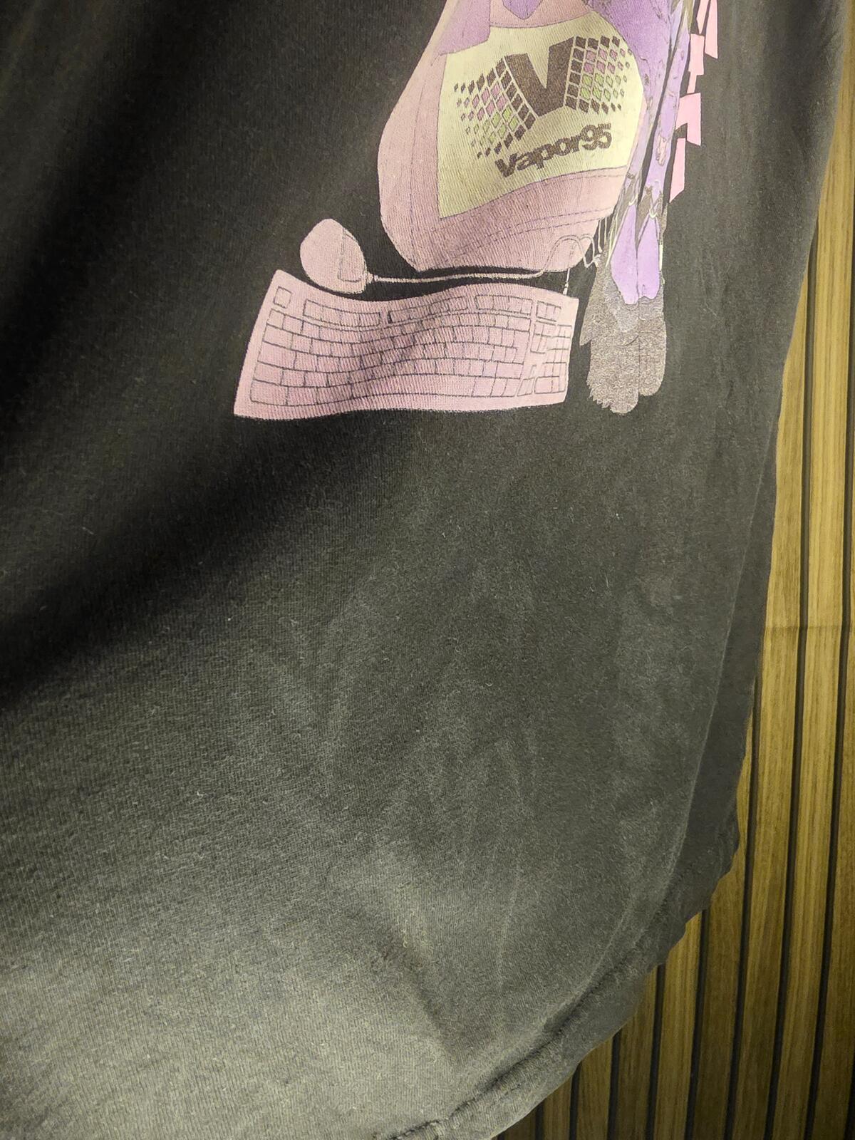 Vapor95 Anime Graphic T-Shirt Black Small