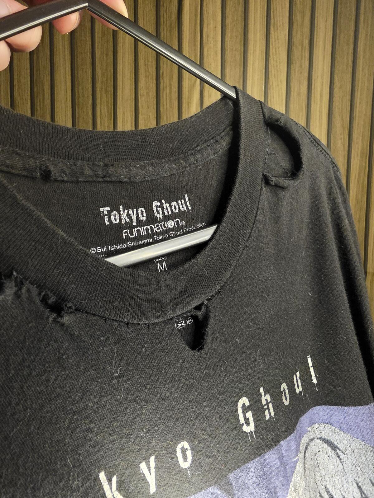 Funimation Tokyo Ghoul Graphic T-shirt Black Medium Distressed