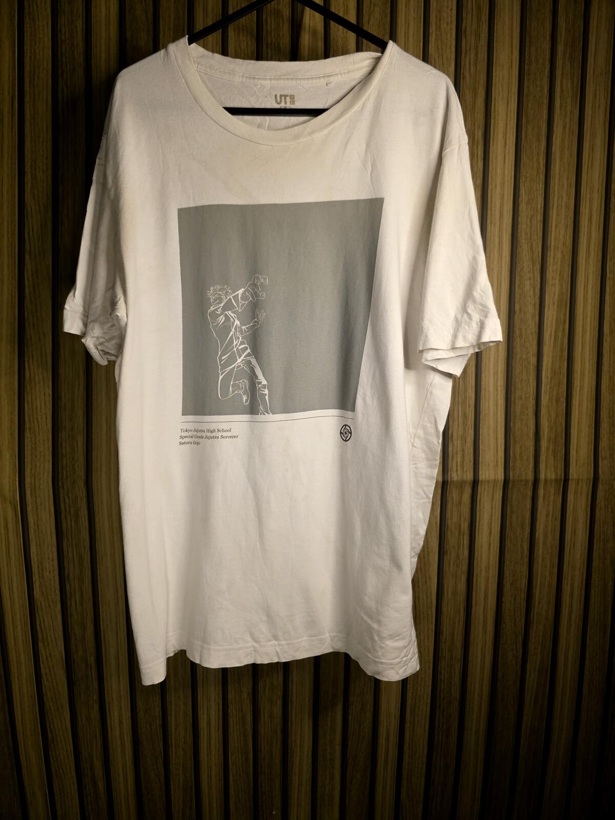 UT Uniqlo Jujutsu Kaisen Gojo Graphic T-Shirt White Regular M
