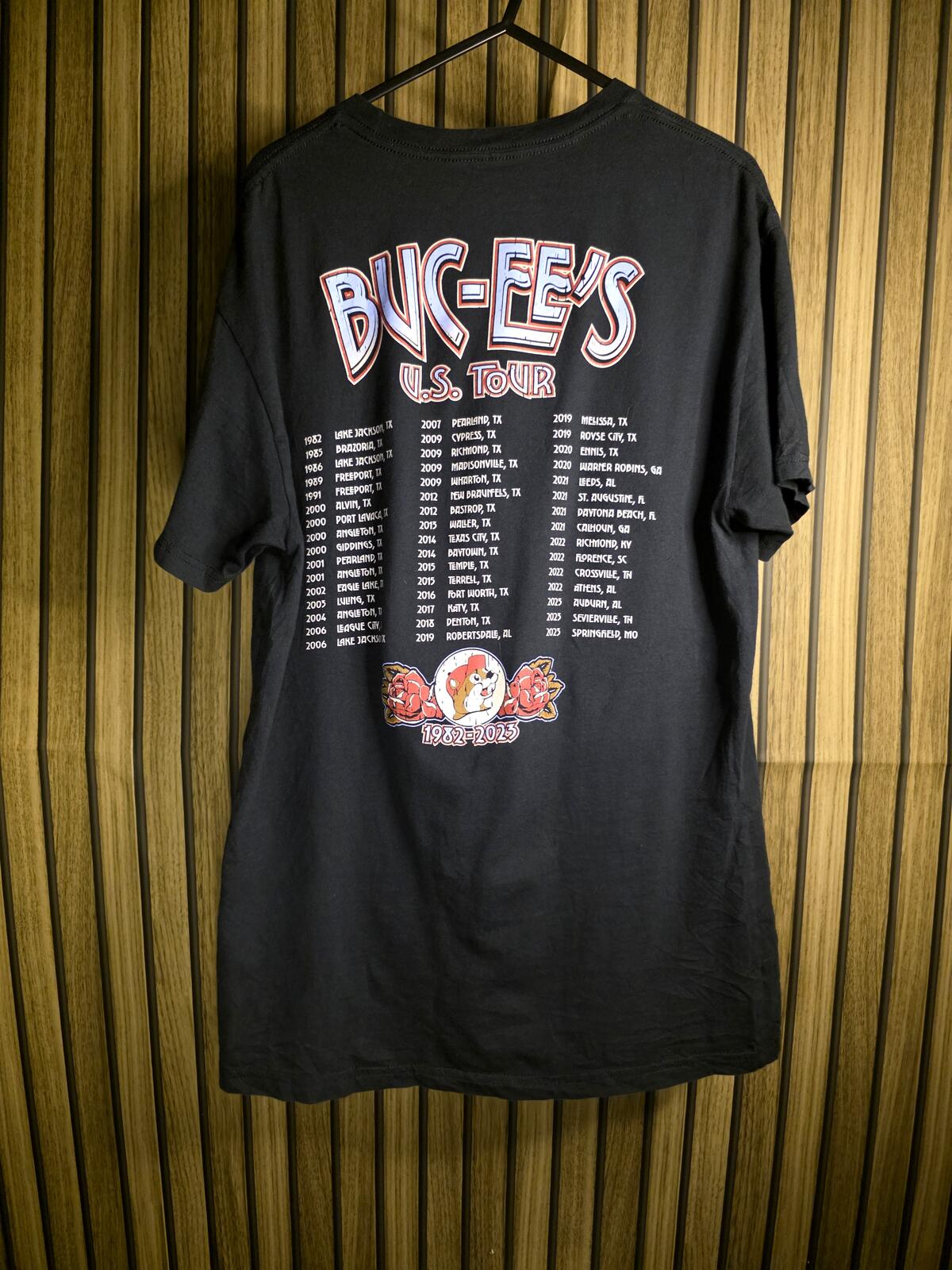 Buc-Ee's U.S. Tour Graphic T-Shirt Black Medium