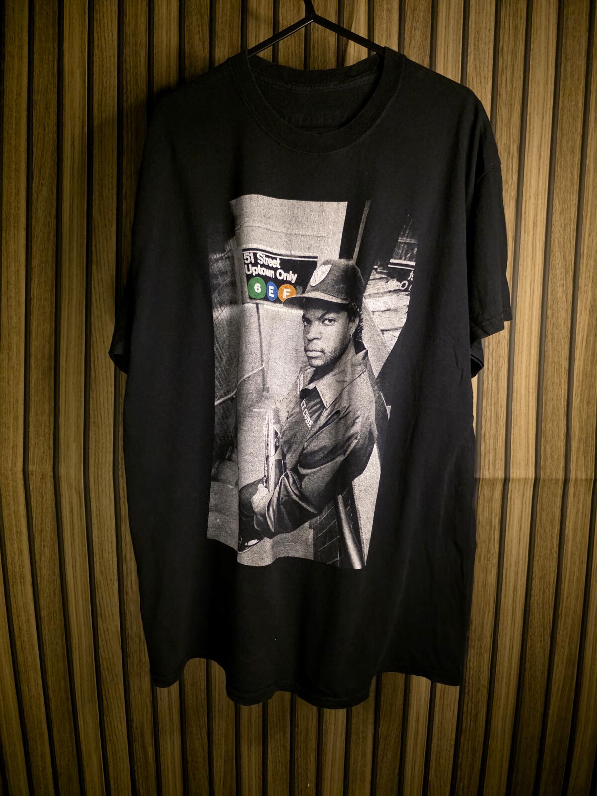 Black Graphic T-shirt with Subway Print Size XL