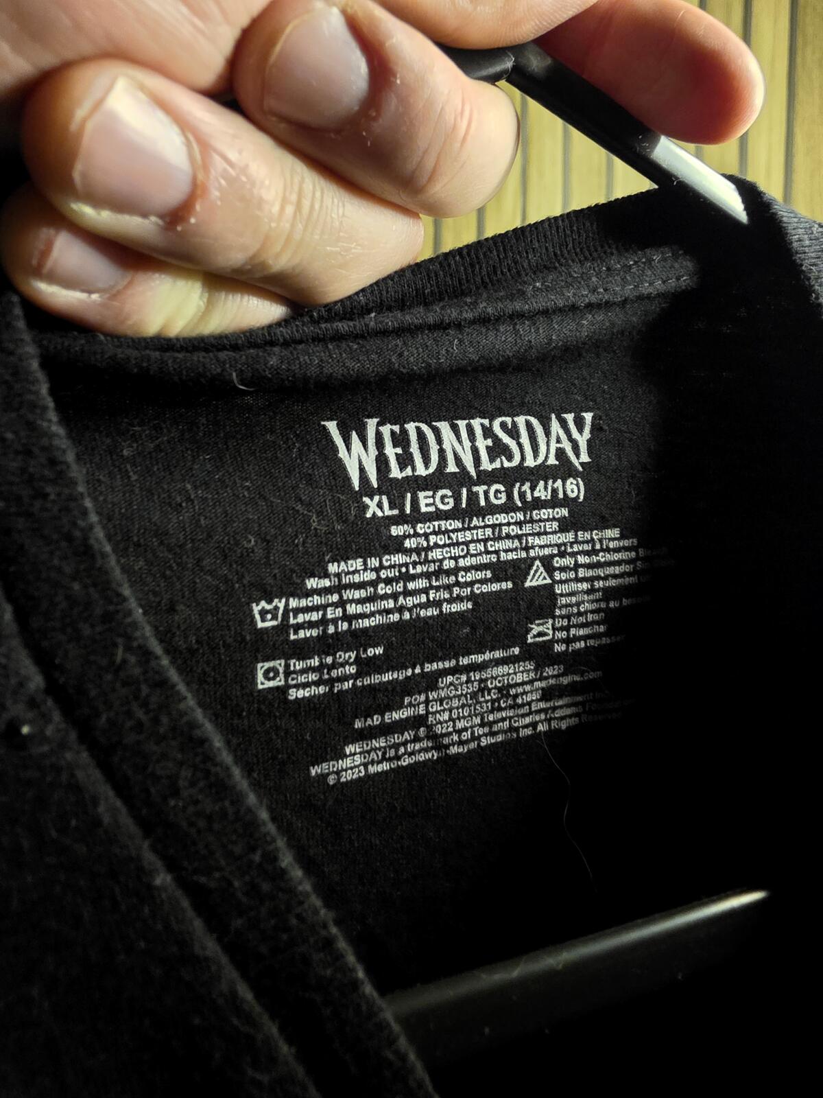 Wednesday T-shirt On Wednesdays We Wear Black Graphic Black XL