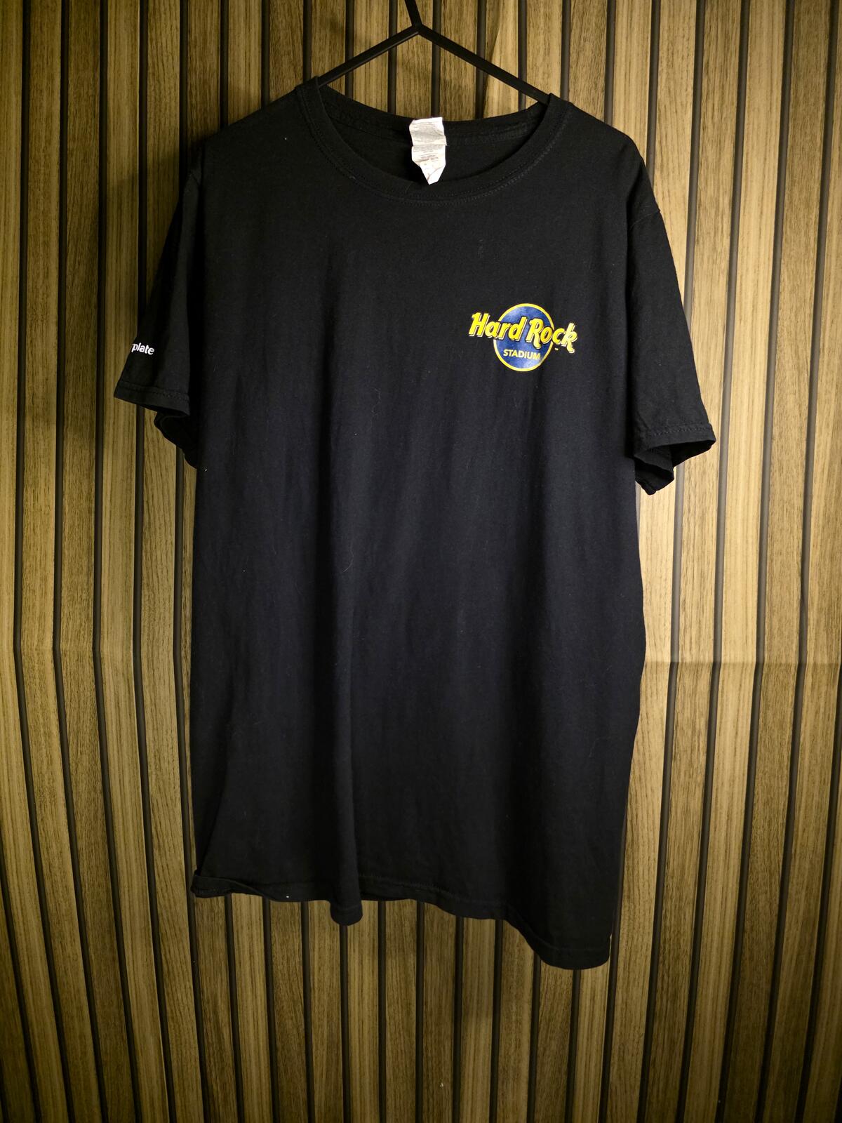 Hard Rock Stadium Black Graphic T-Shirt Size M