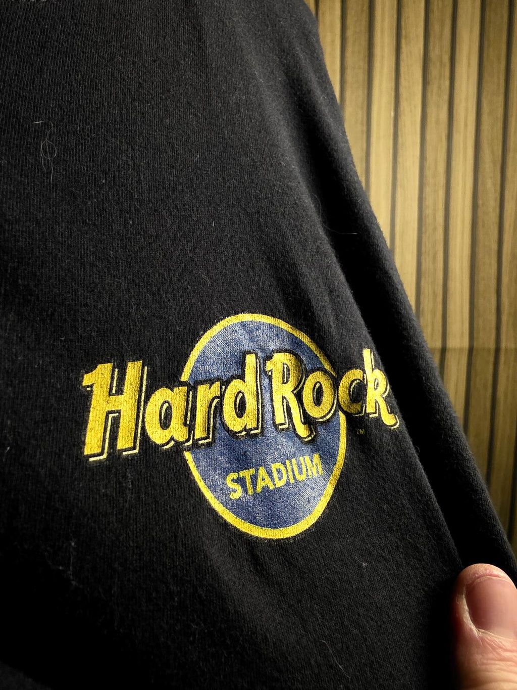 Hard Rock Stadium Black Graphic T-Shirt Size M
