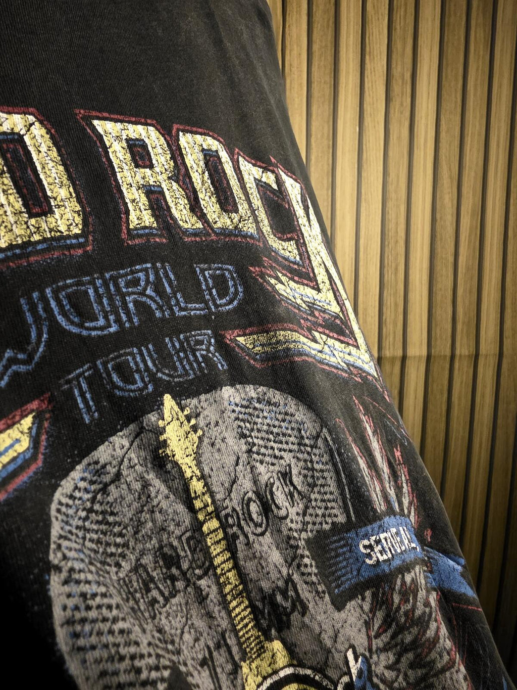 Hard Rock Guitar Company Vintage Style Graphic T-Shirt Black Medium