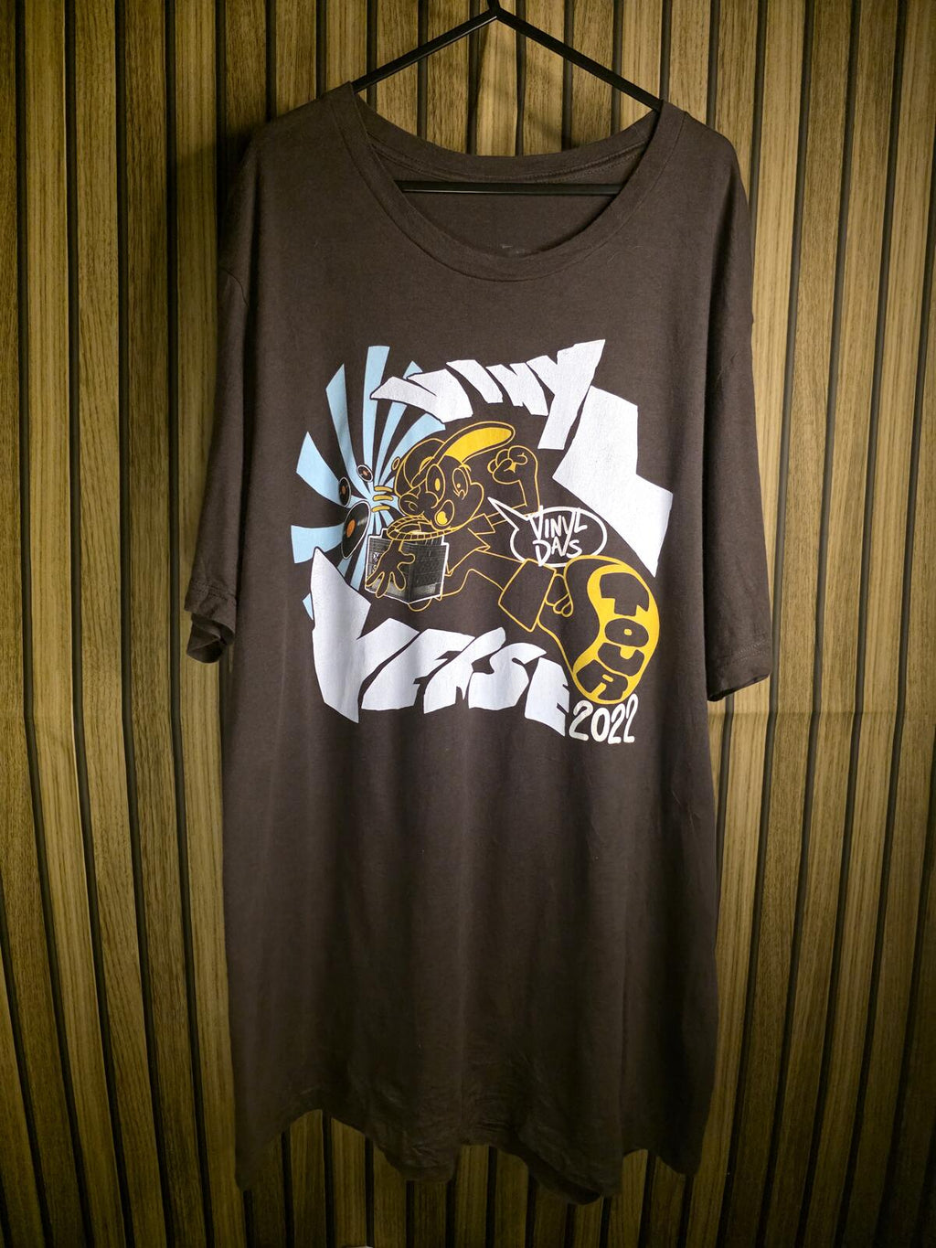 2022 Vinyl Verse Tour Logic & Wiz Khalifa Dates and Cities Brown Shirt Adult XXL