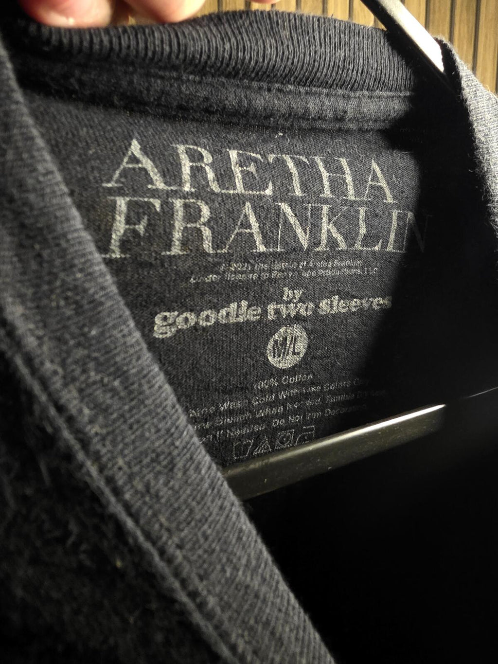 Goodie Two Sleeves Aretha Franklin Graphic T-Shirt Black Medium