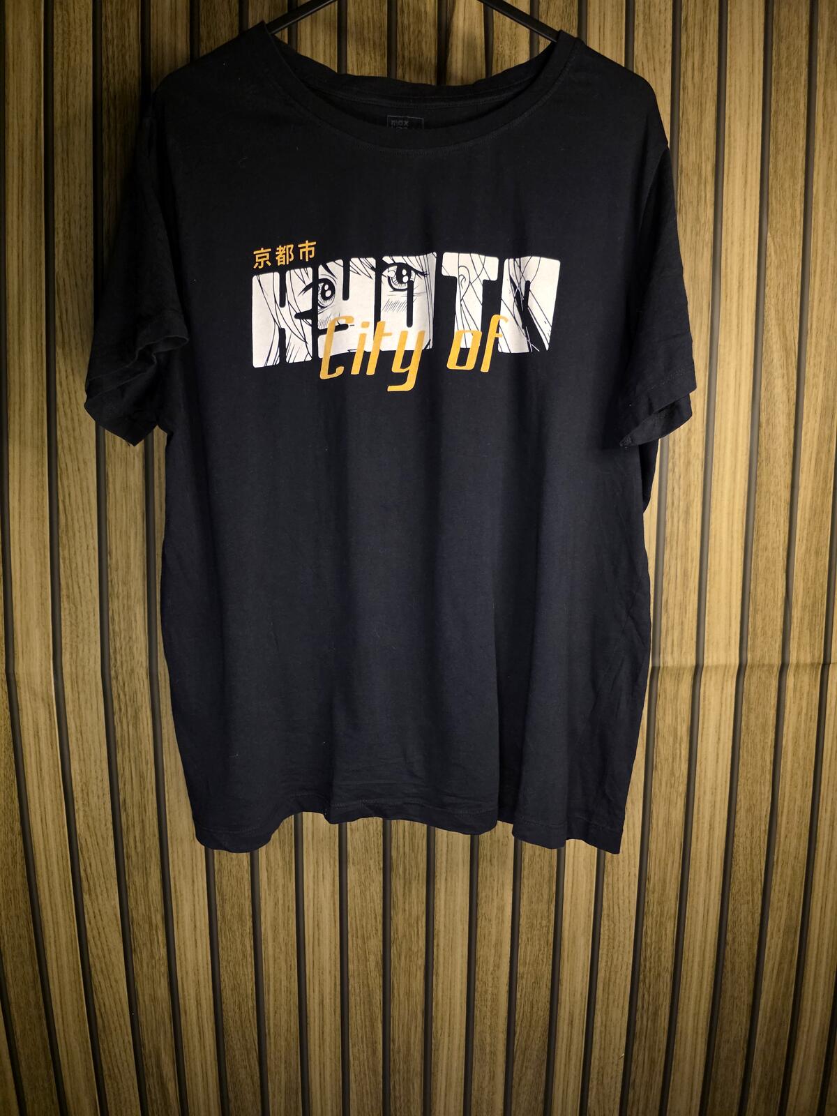 Urban City of Kyoto Graphic Black T-Shirt XL