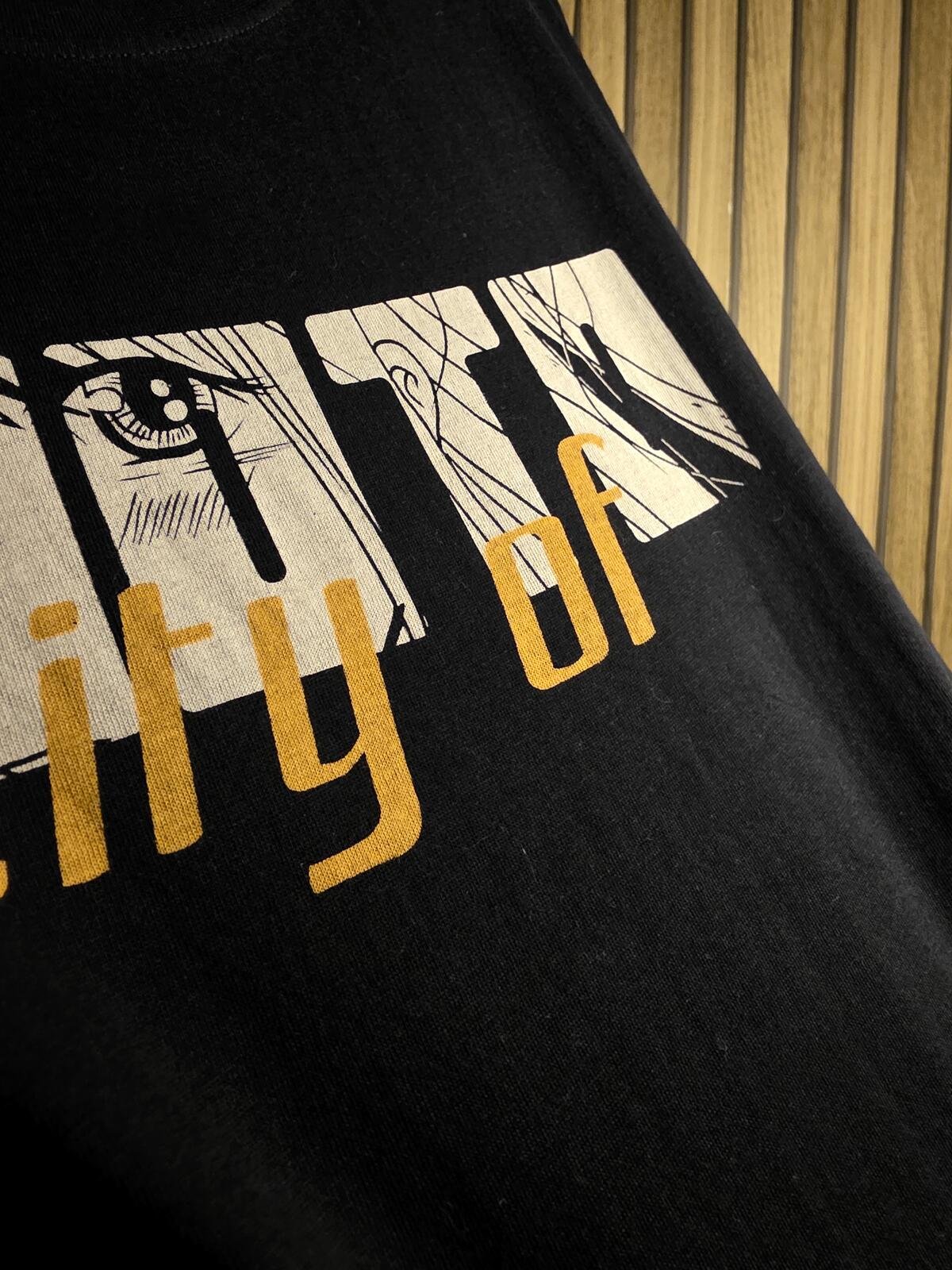 Urban City of Kyoto Graphic Black T-Shirt XL
