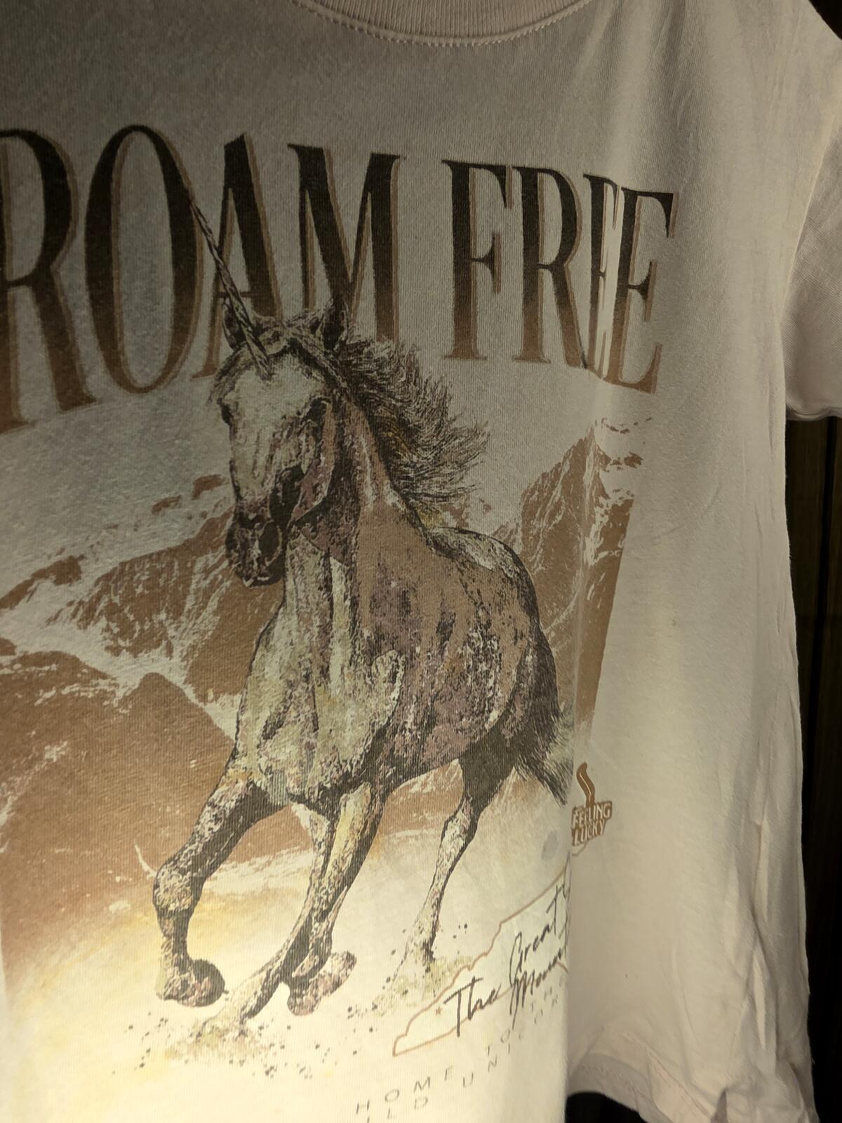 Roam Free Unicorn Graphic T-Shirt Cream 7 Years