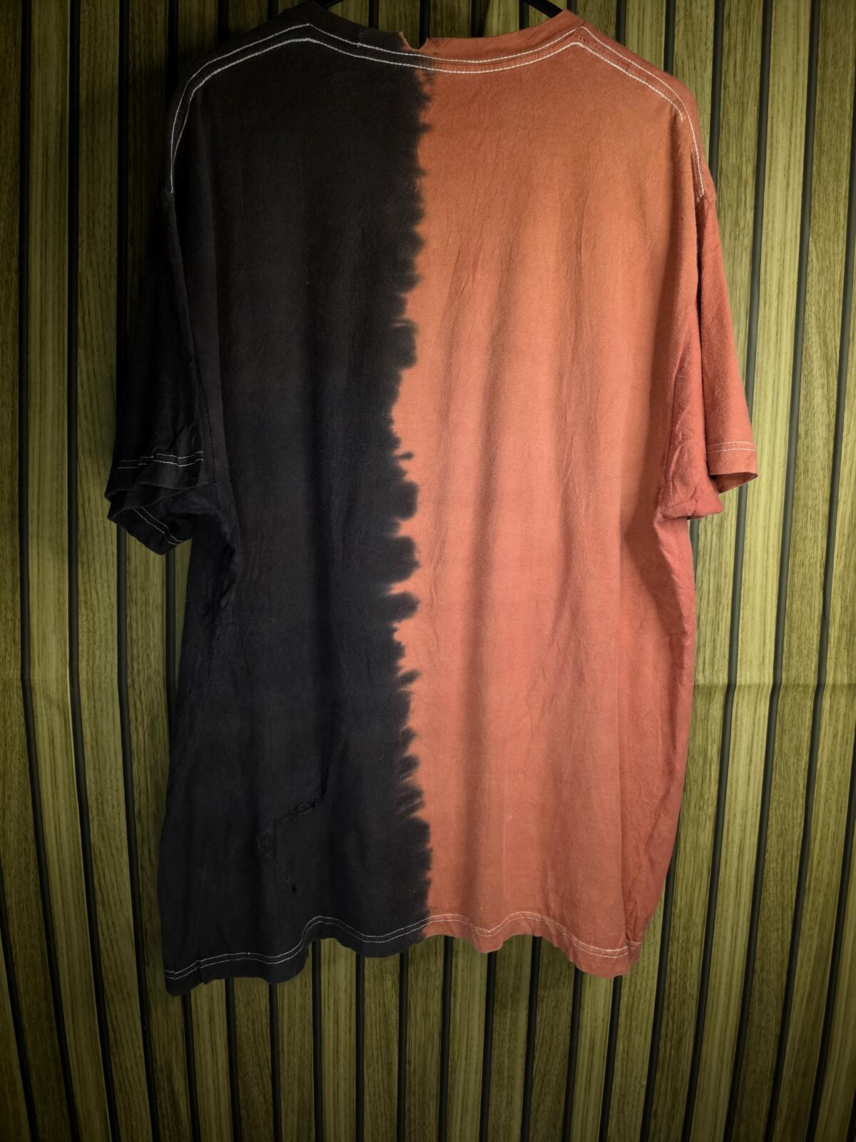 Naruto Shippuden Itachi T-Shirt Black and Rust Red XL