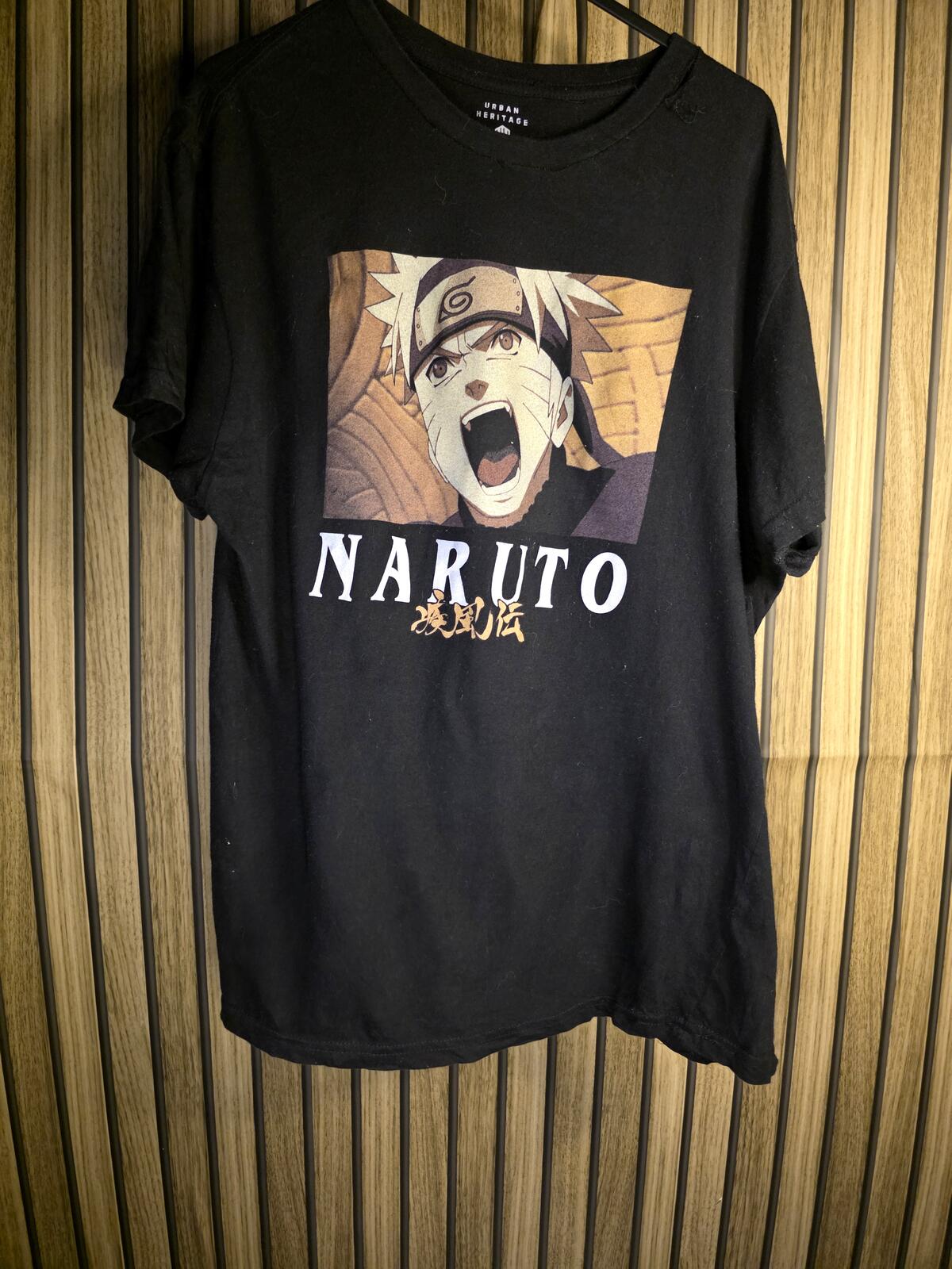 Urban Outfitters Naruto Graphic T-Shirt Black Medium
