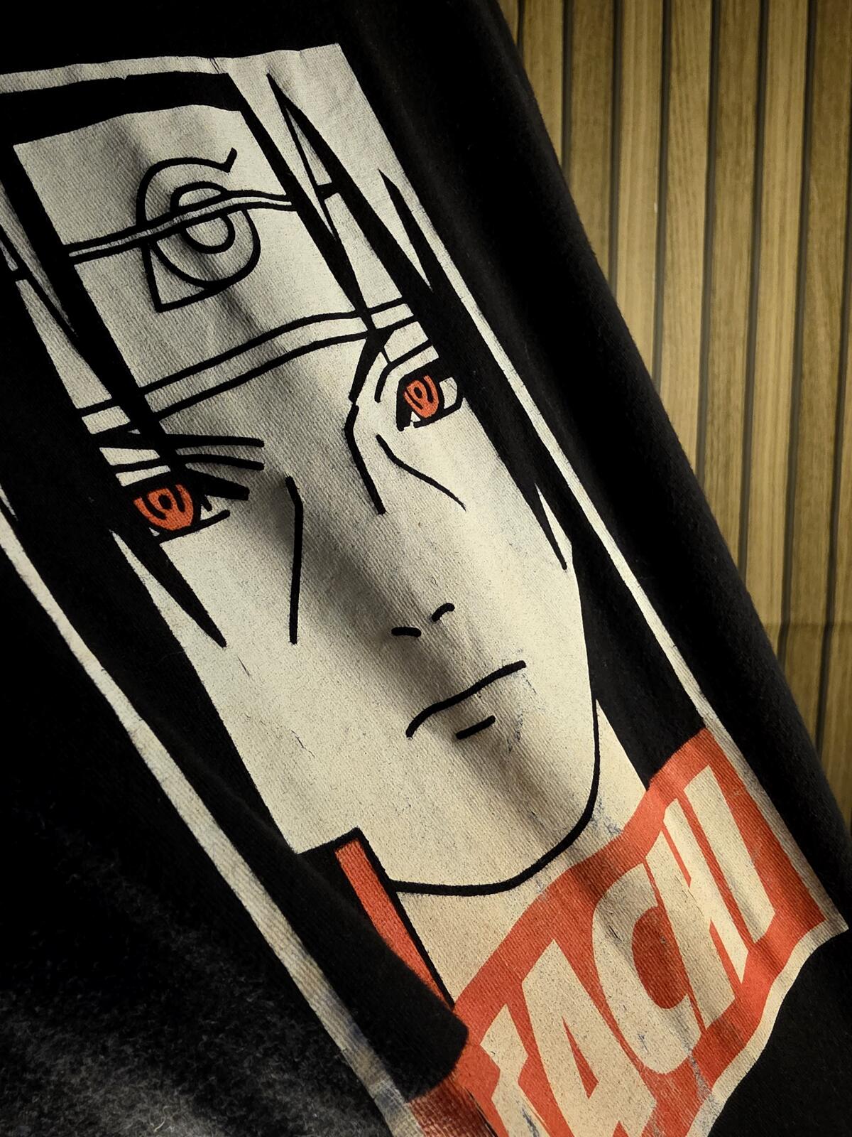 Naruto Shippuden Itachi Graphic T-Shirt Black Size S
