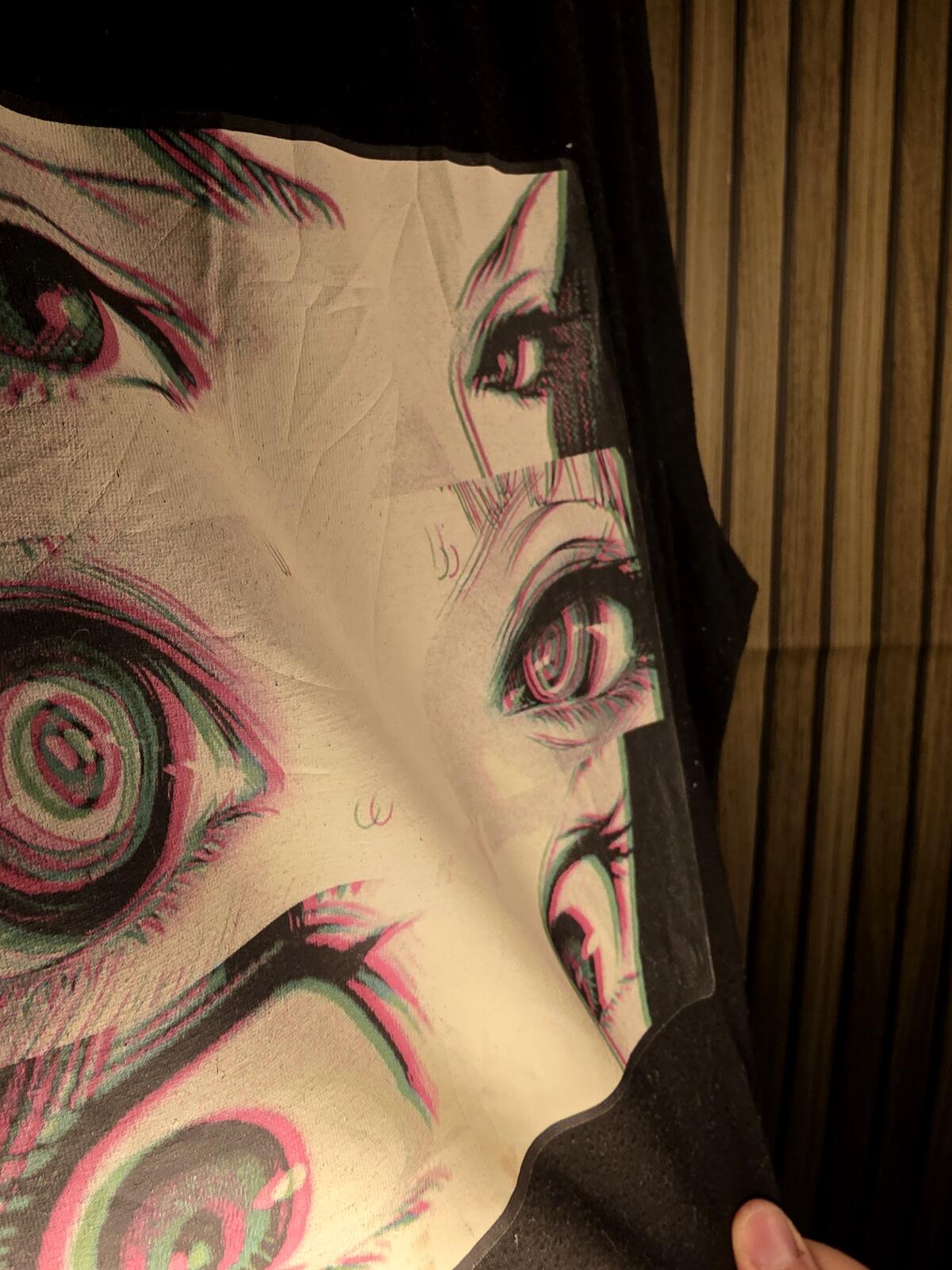 Romwe Black Graphic Eyes Print T-Shirt Size M