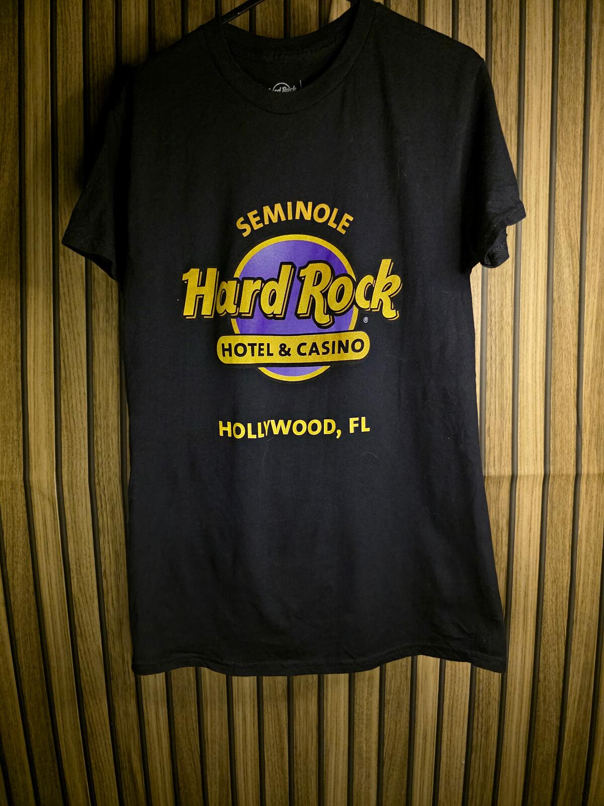 Hard Rock Seminole Hotel & Casino T-Shirt Black Small
