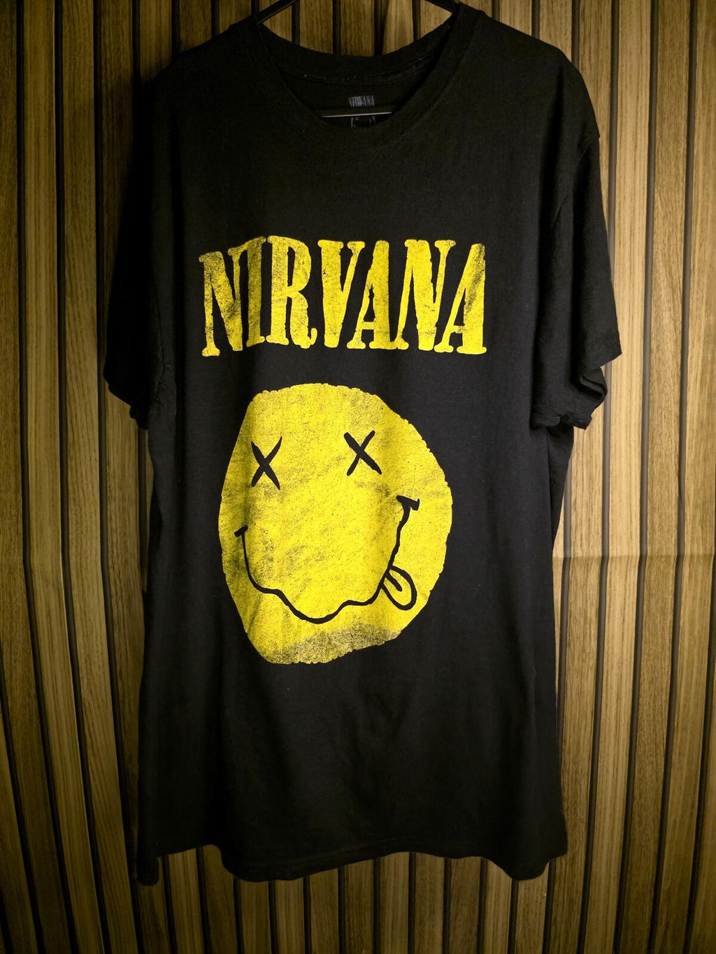 Nirvana Smiley Face Graphic T-shirt Black Yellow XL