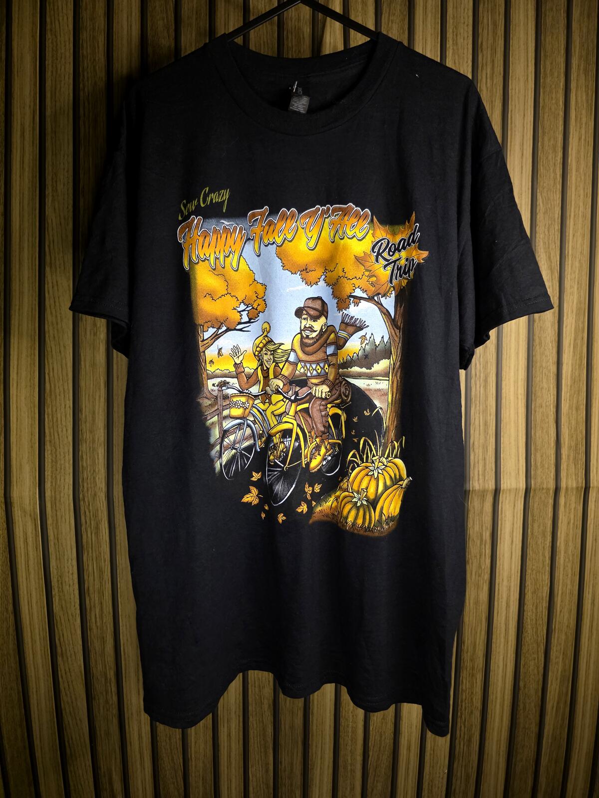 DryBlend Black Graphic T-Shirt Happy Fall Y'all Size M