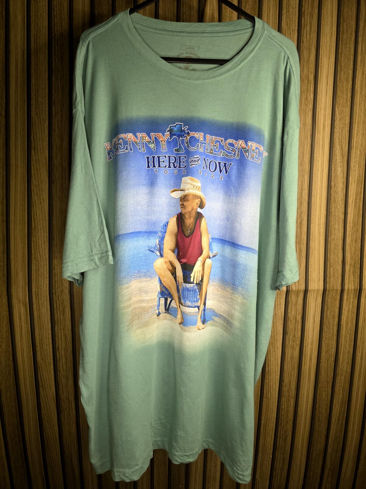 No Shoes Nation Kenny Chesney Tour Graphic T-Shirt Green Large