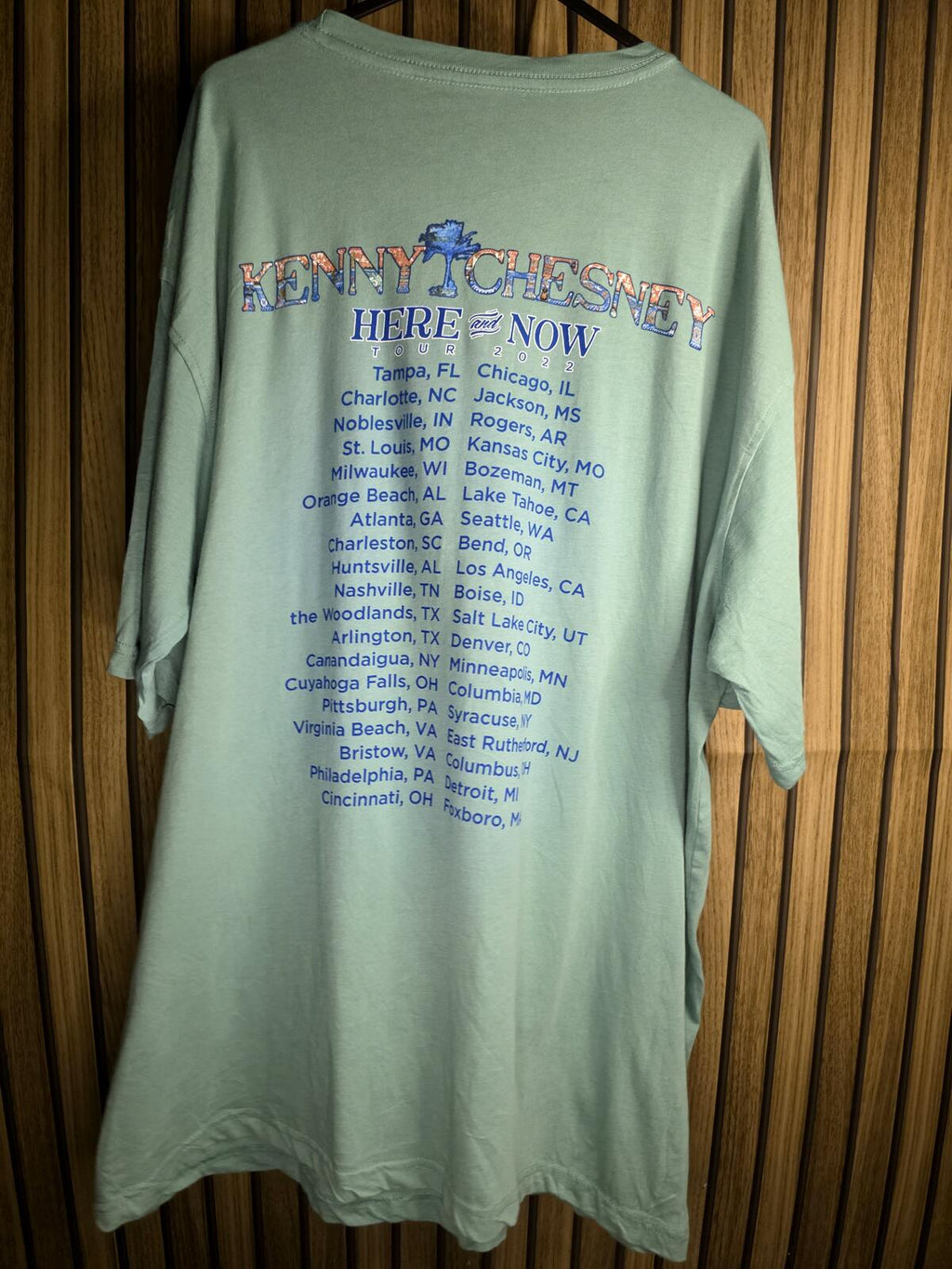 No Shoes Nation Kenny Chesney Tour Graphic T-Shirt Green Large