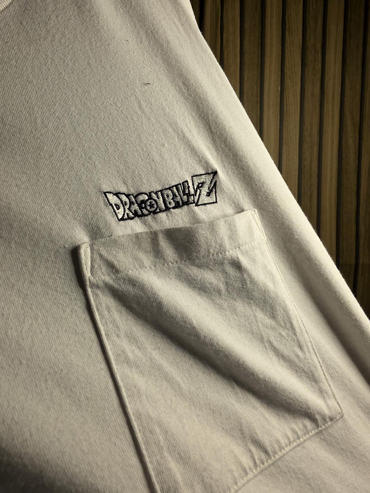 Uniqlo Dragon Ball Z White Pocket T-Shirt Size Medium