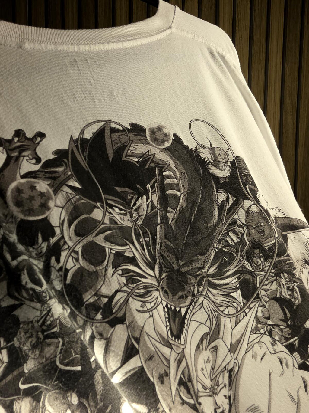 Uniqlo Dragon Ball Z White Pocket T-Shirt Size Medium