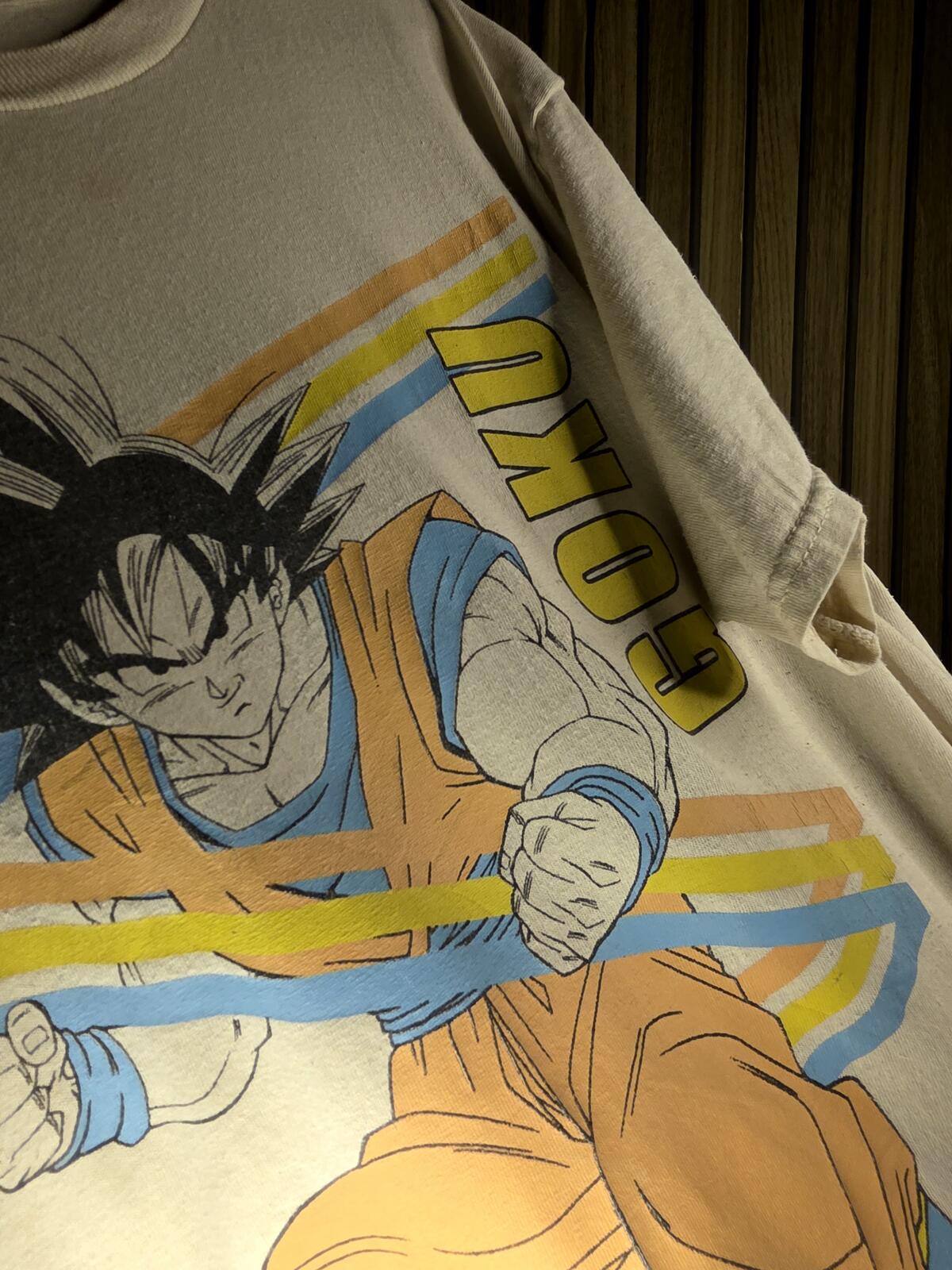 Goku T-shirt Beige Size Regular M