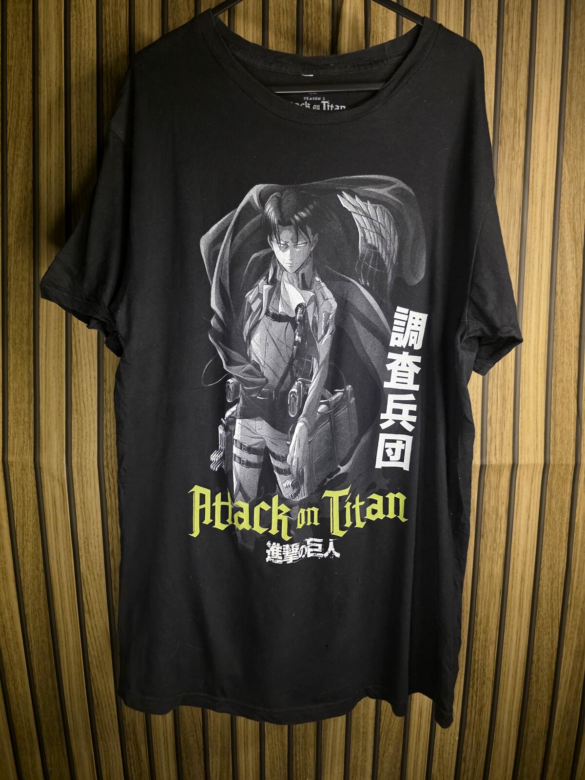 Attack on Titan Graphic T-Shirt Black Regular Large
