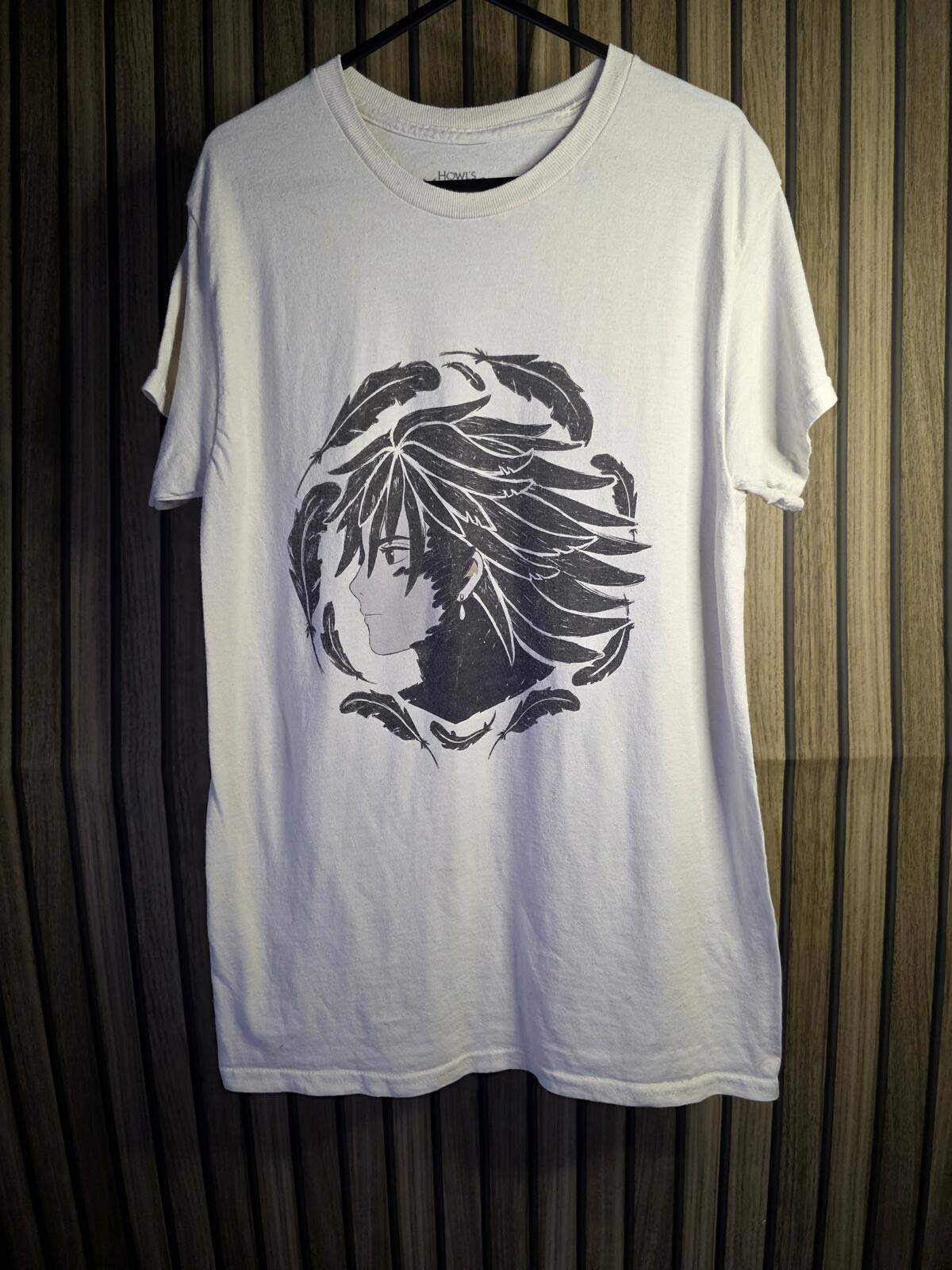 Howl's Moving Castle White Men's T-shirt with Black Illustration Size Small