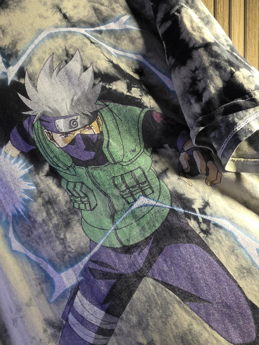 Anime Graphic Tie-Dye T-Shirt Black and White Size M