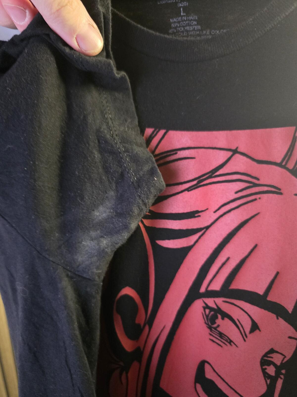 My Hero Academia Himiko Toga Graphic T-shirt Black Large