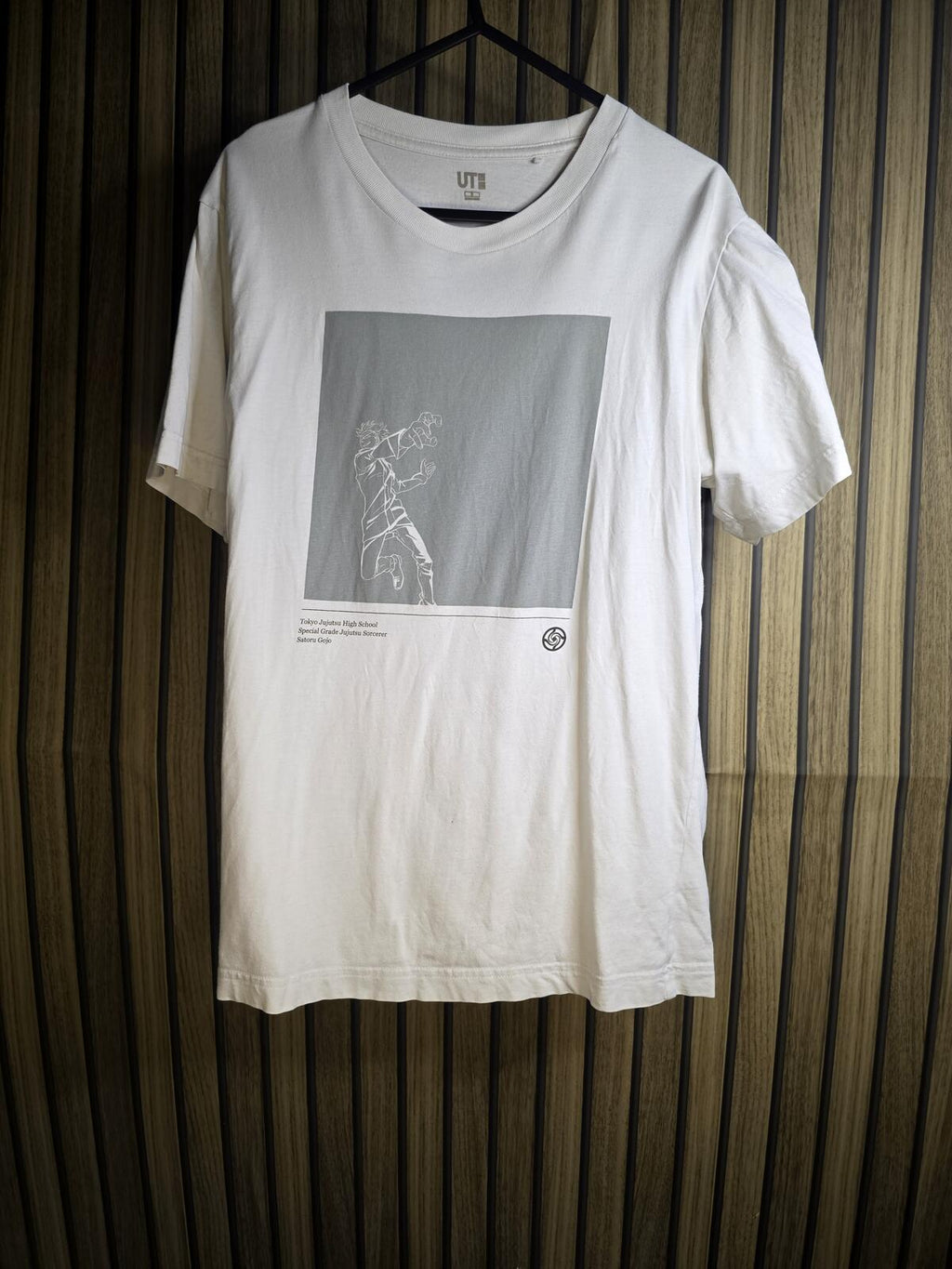 Uniqlo UTI Tokyo Jujutsu High School Graphic T-Shirt White Small