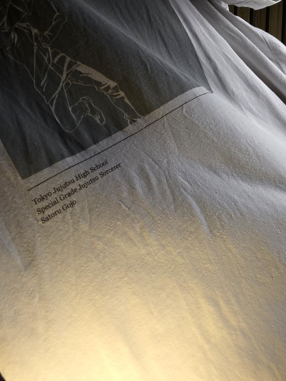 Uniqlo UTI Tokyo Jujutsu High School Graphic T-Shirt White Small