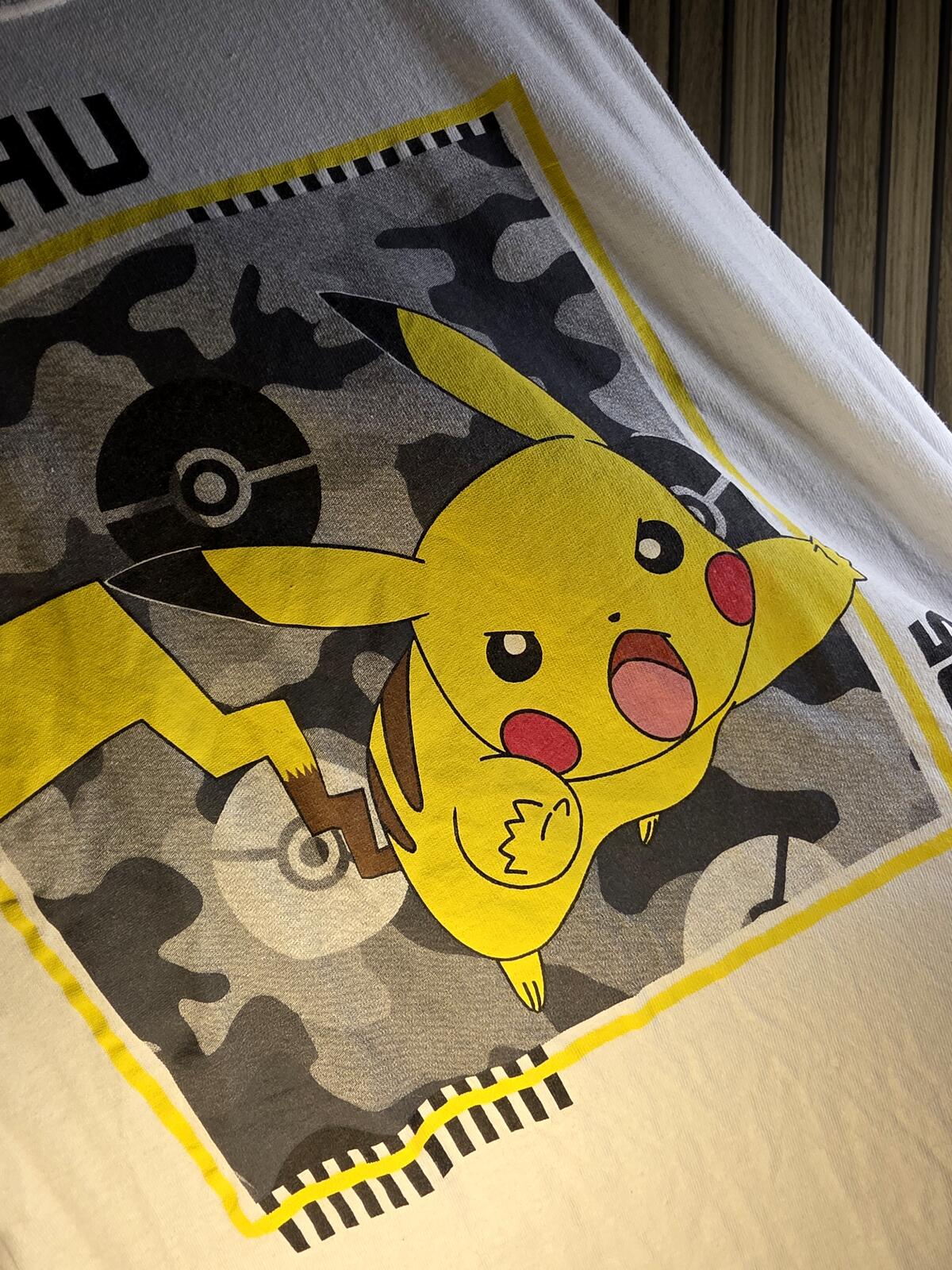Pokémon Pikachu Graphic T-Shirt White Small