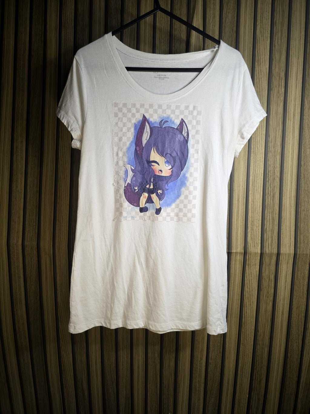 Aphmau White T-shirt with Purple Anime Character Graphic Print Size Large