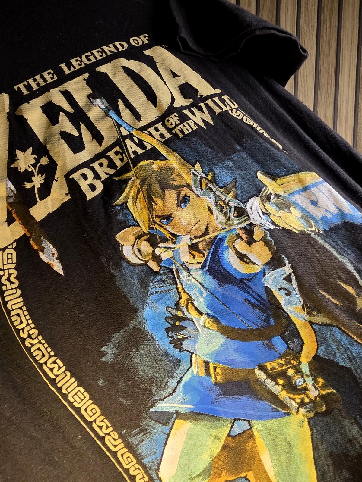 The Legend of Zelda Breath of the Wild Graphic T-Shirt Black Size S