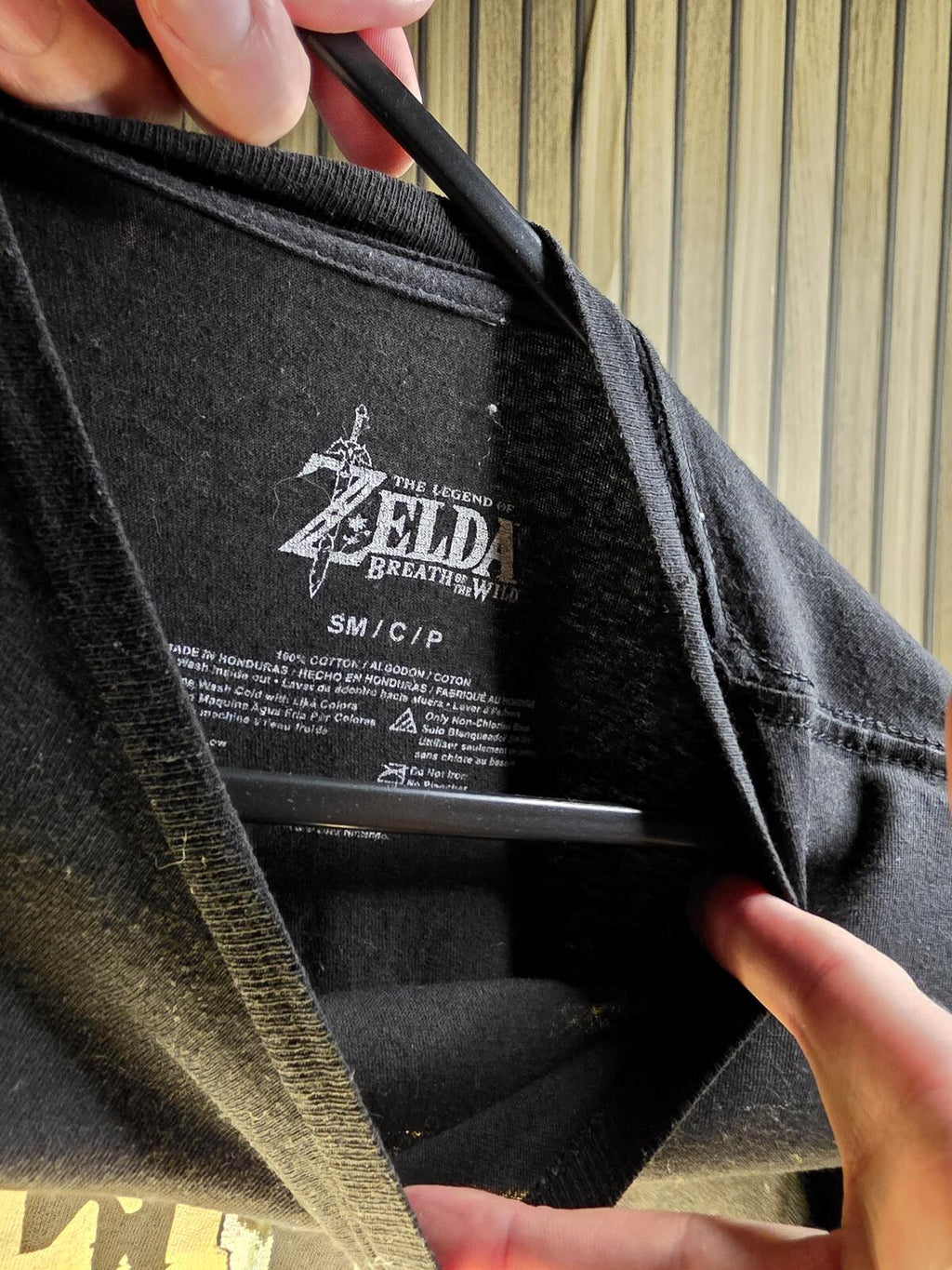 The Legend of Zelda Breath of the Wild Graphic T-Shirt Black Size S
