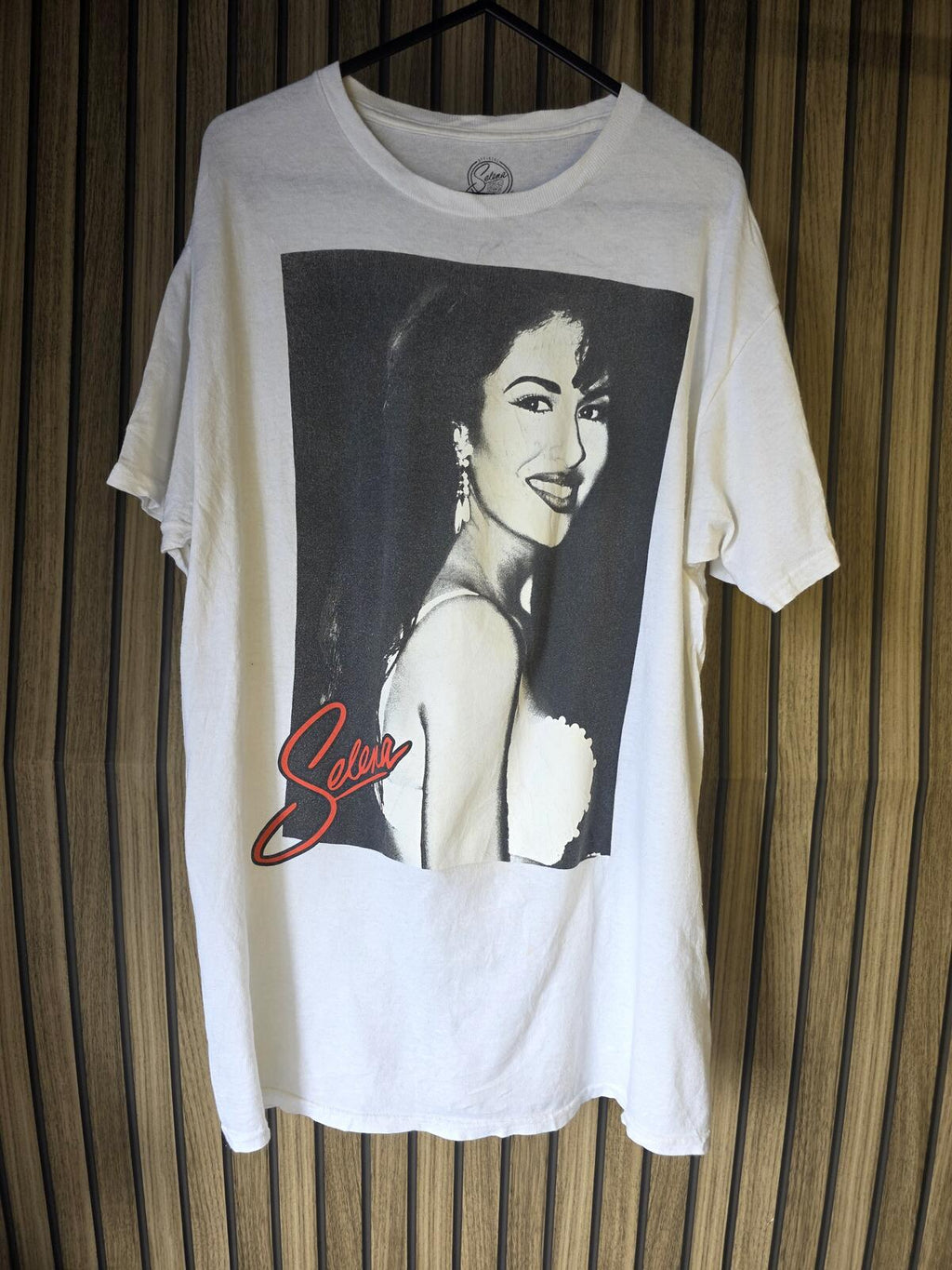 Selena Graphic T Shirt Black and Red Print White UK Small/Medium