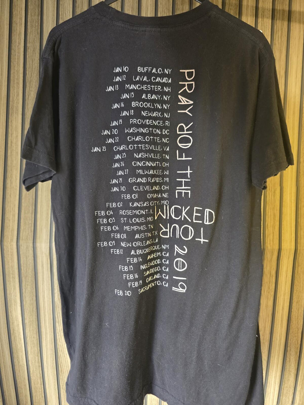 Panic! At The Disco Pray for the Wicked Tour Graphic T-Shirt Black M