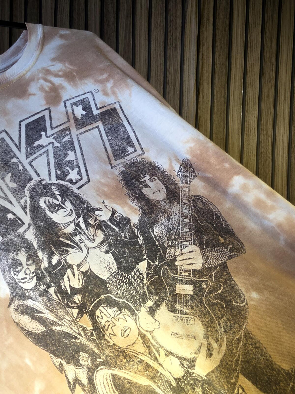 KISS Graphic Tie-Dye T-Shirt Beige White Size M