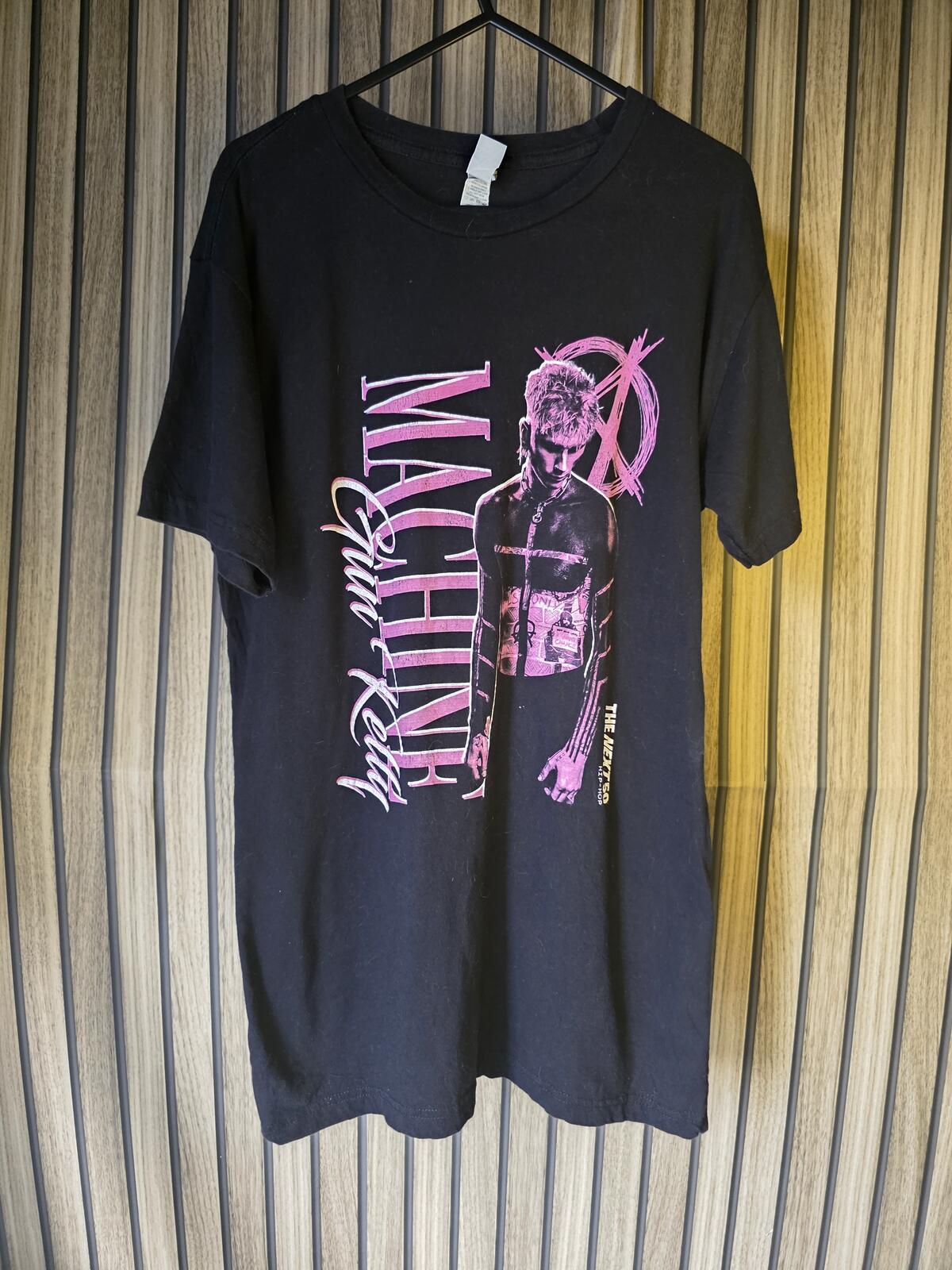 Machine Gun Kelly Graphic T Shirt Pink Print Black Regular S