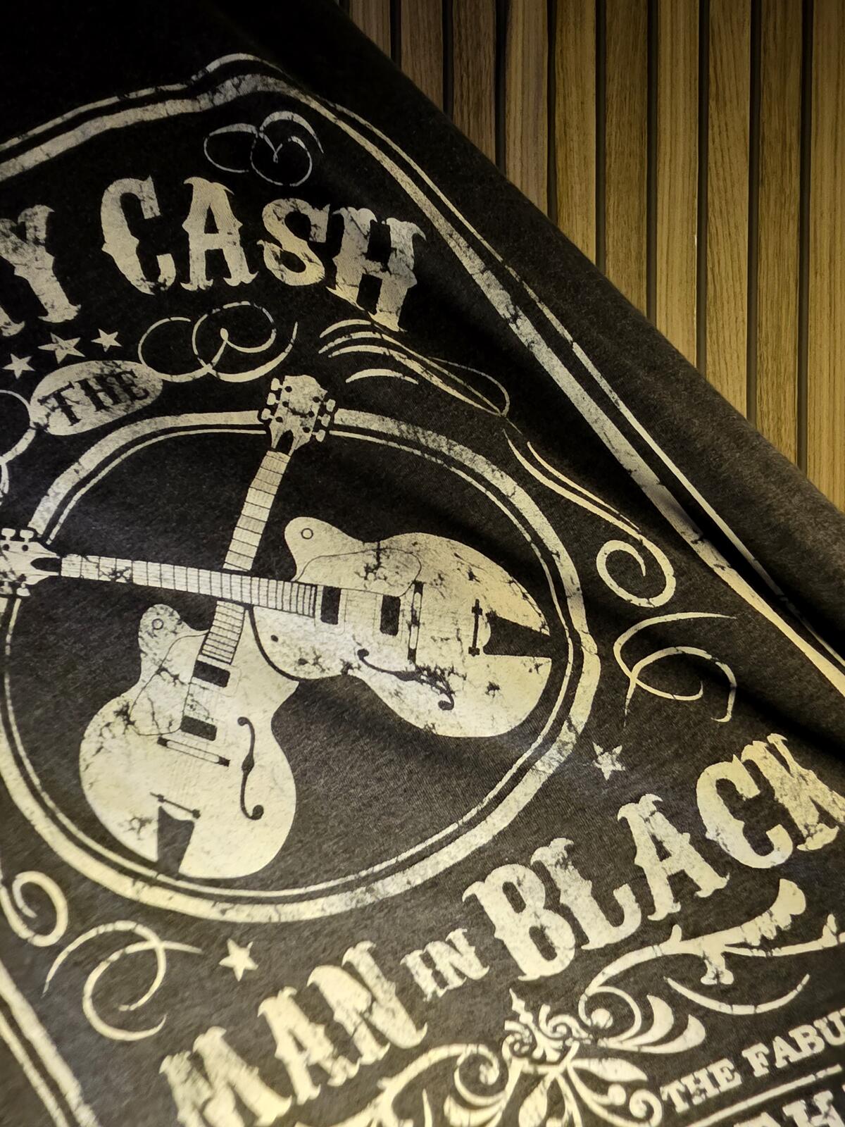 Johnny Cash Man in Black Graphic T Shirt Black Regular M