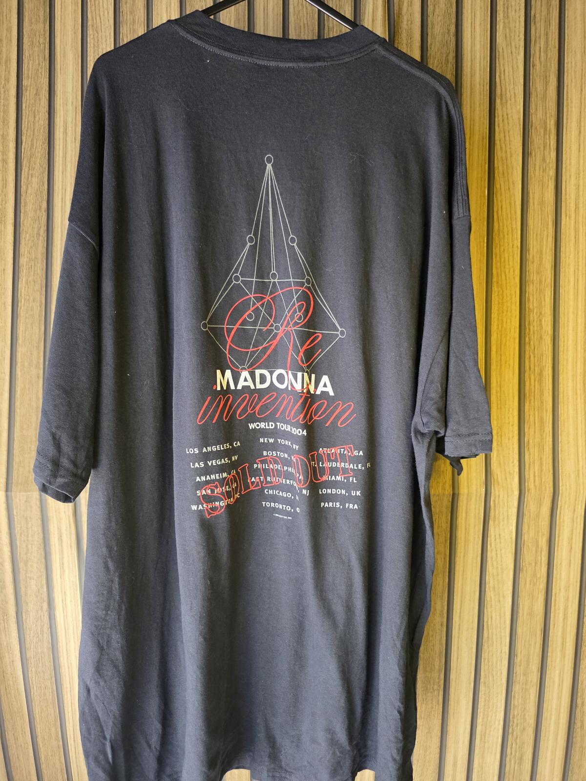 Madonna Re-Invention World Tour 2004 Graphic T-Shirt Black XL