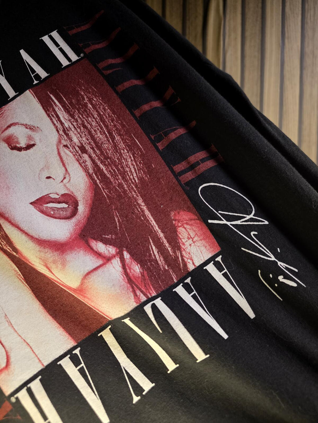 Aaliyah Graphic T Shirt Red Print Black Size S