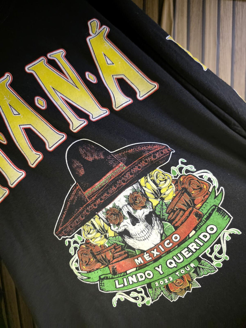 Mana Mexico Lindo y Querido Tour 2023 Graphic T-Shirt Black Regular L